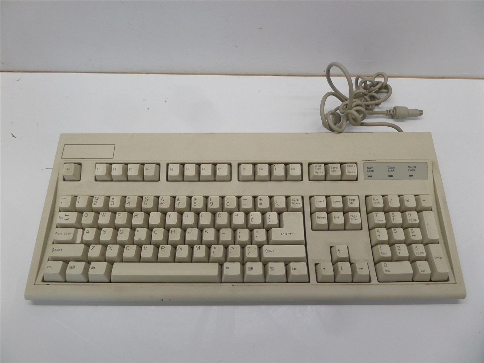Vintage Keytronic E03601QLPS2-C Wired PS/2 Keyboard
