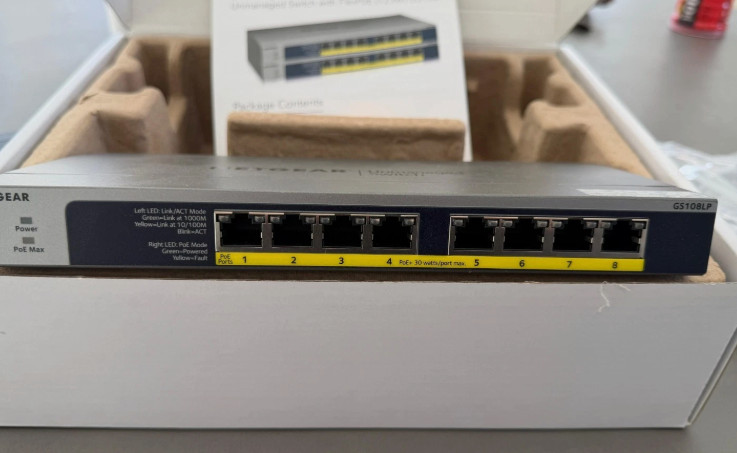 NETGEAR GS108LP 8-Port Gigabit Unmanaged PoE+ Switch FlexPoE 