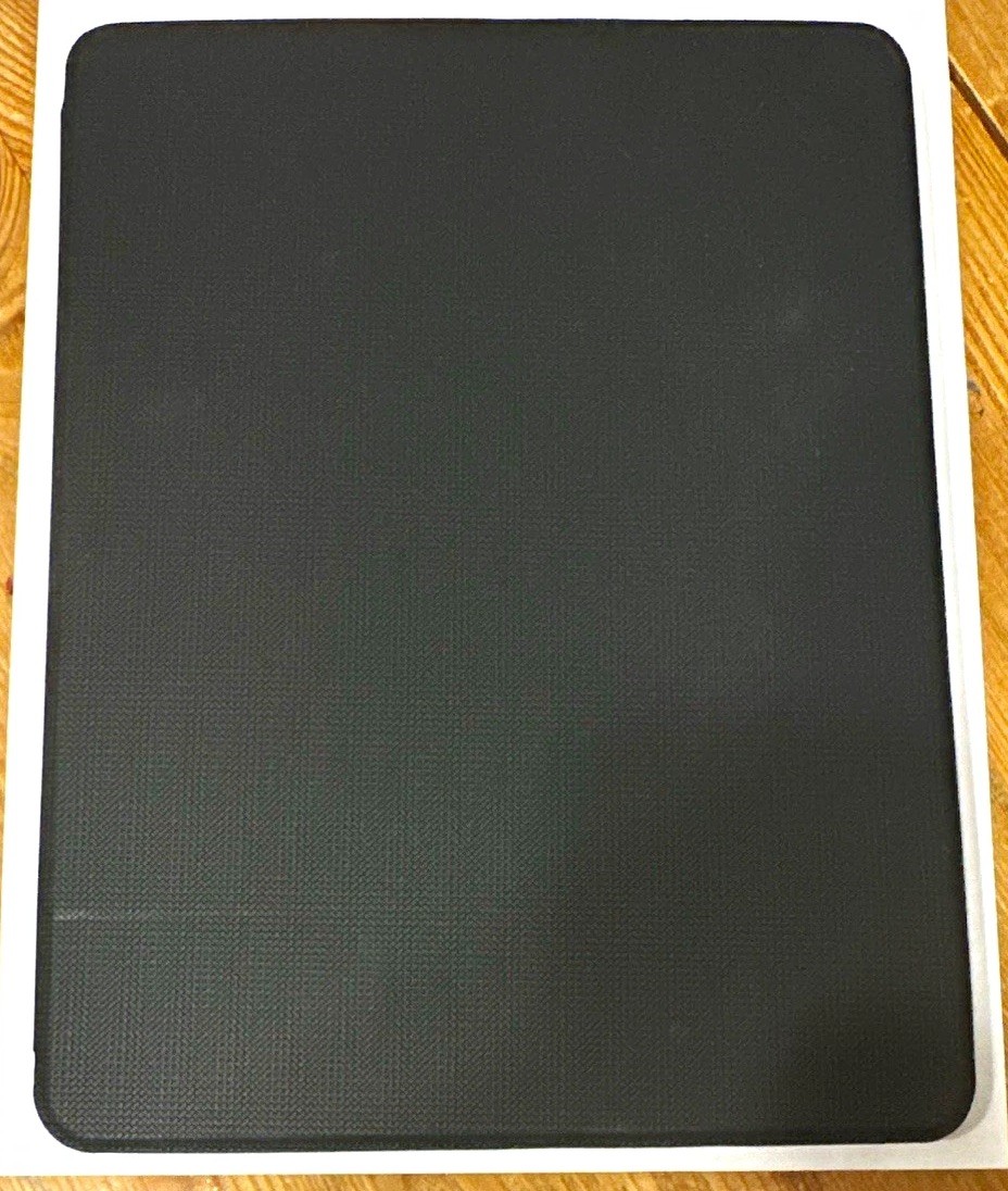 SOKE Folding Folio Case for Apple iPad 10.8in, Rigid Plastic, Black, Pencil