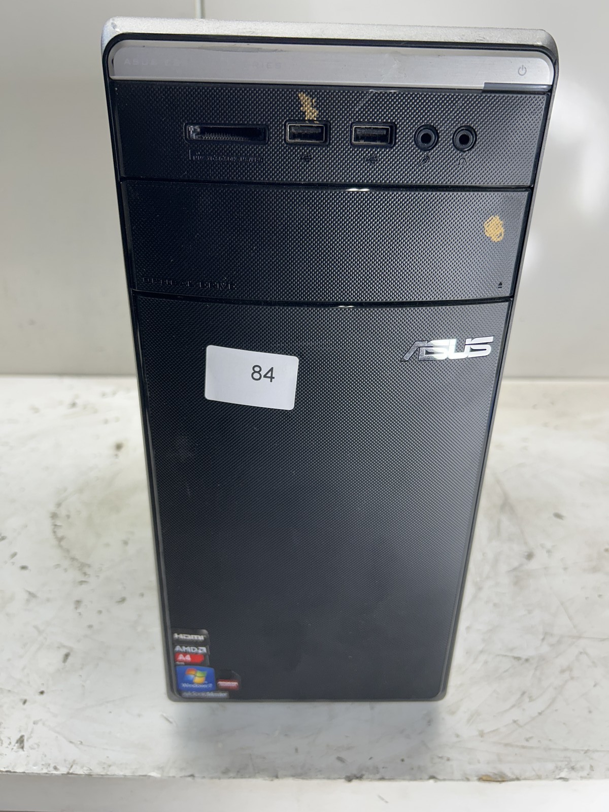 ASUS Essentio Series M11B AMD A4-6300 APU with Radeon 3700MHz 4GB NO HDD