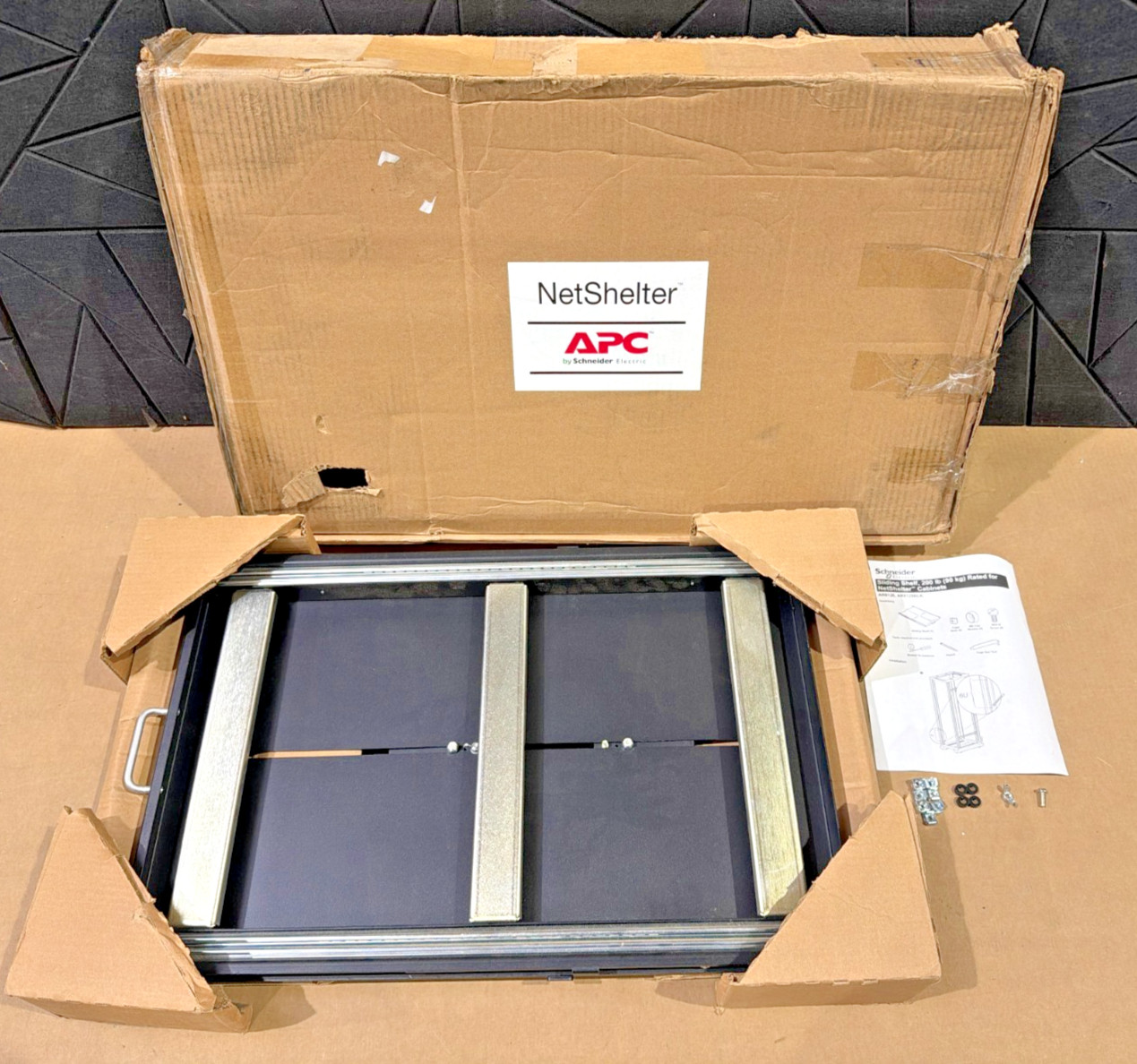 APC NetShelter Heavy Duty Sliding Rack Shelf AR8128BLK ✅❤️️✅❤️ OPEN BOX ✅❤️️✅❤️