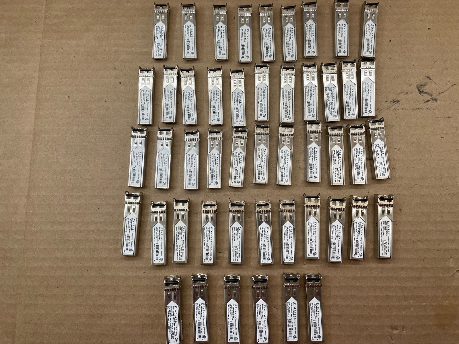 LOT OF 47 Finisar FTLF8524P2BNV 4.25Gbps 1000Base-SX MMF SFP Transceiver