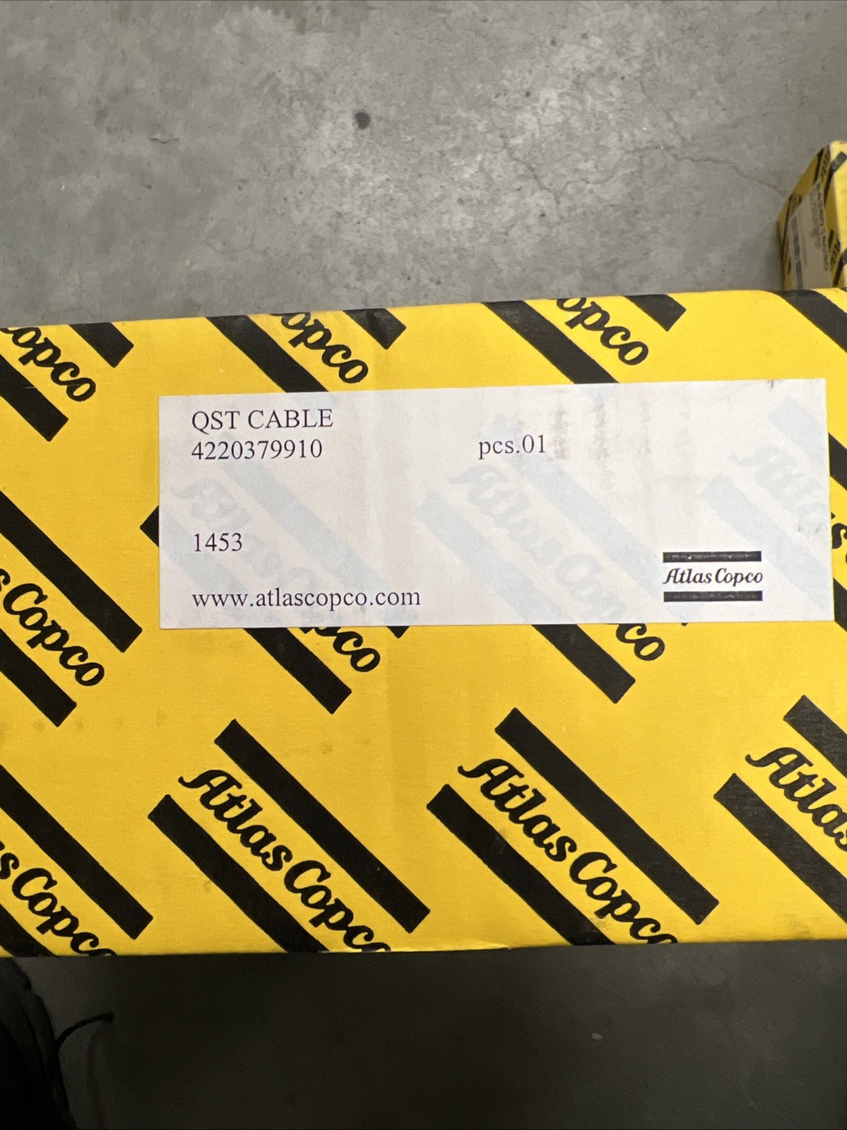 1PCS Atlas Copco 4220379910 qst cable