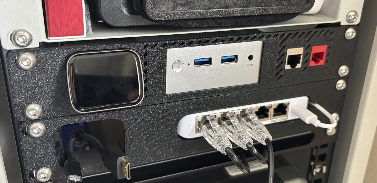 Acemagic Vista V1 10" Rack Front Panel - JetKVM Slot Mount
