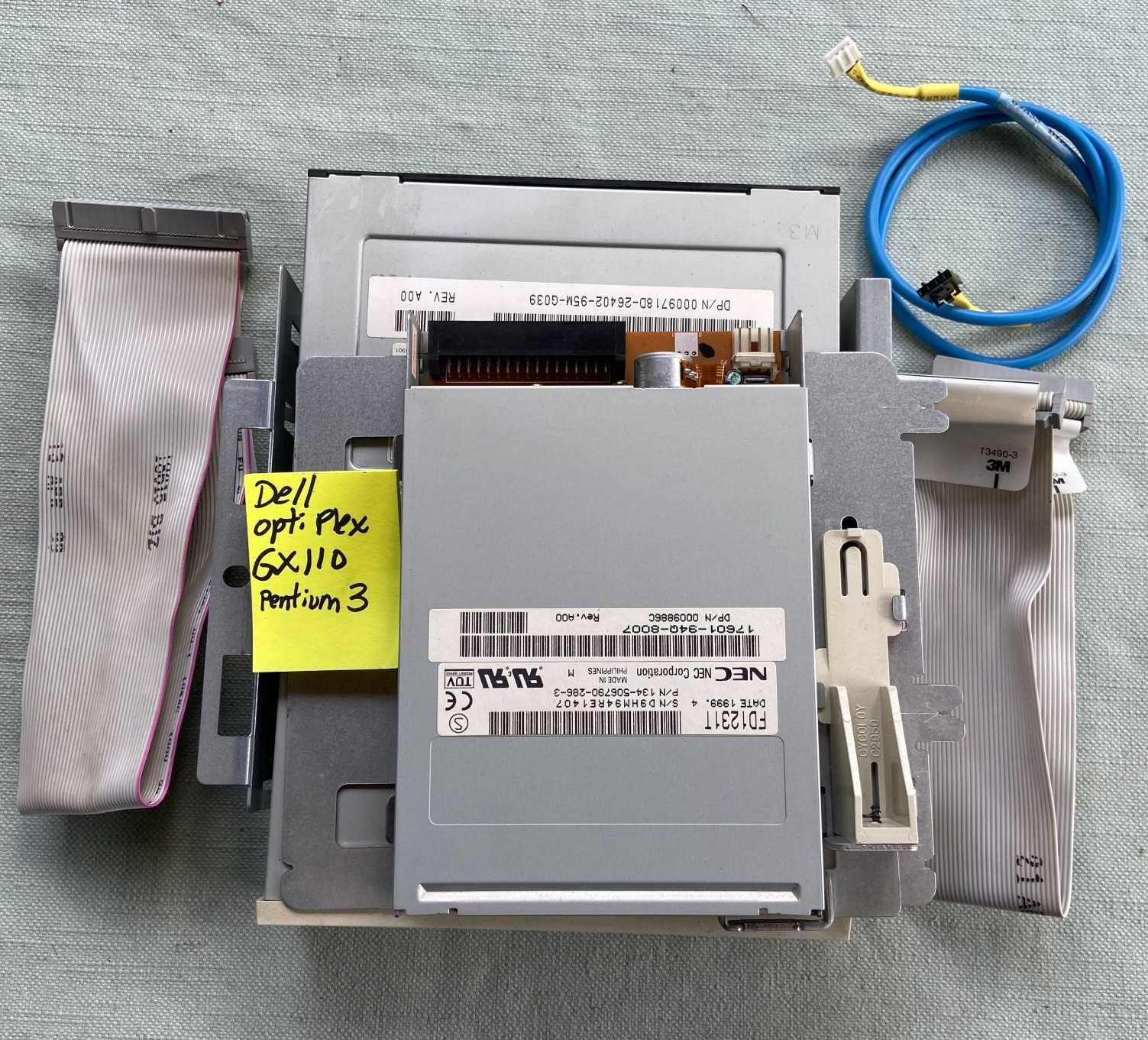 Dell Optiplex GX110 3.5” NEC Floppy & CD Disk Drive FD1231T XM-6402B Toshiba