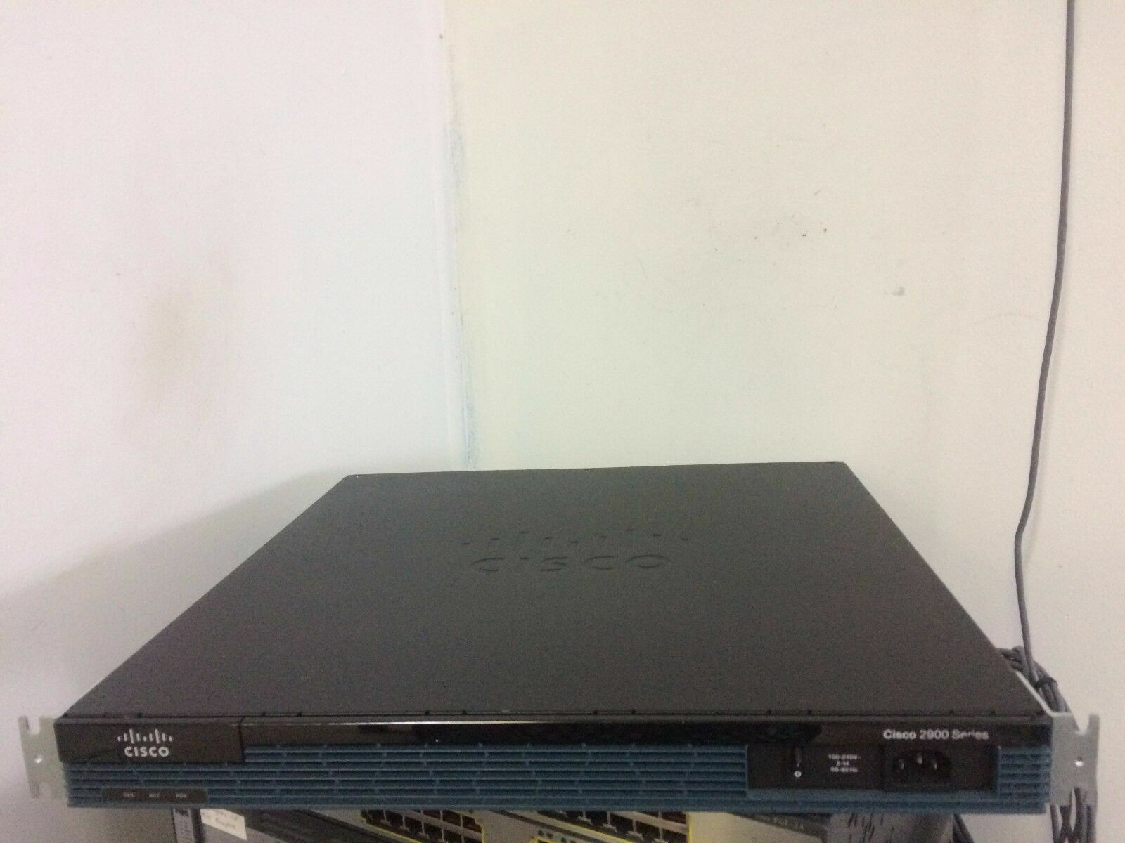 CISCO 2901/K9 2-Port GIGABIT Integrated Services Router ios-15.7 CISCO2901/K9