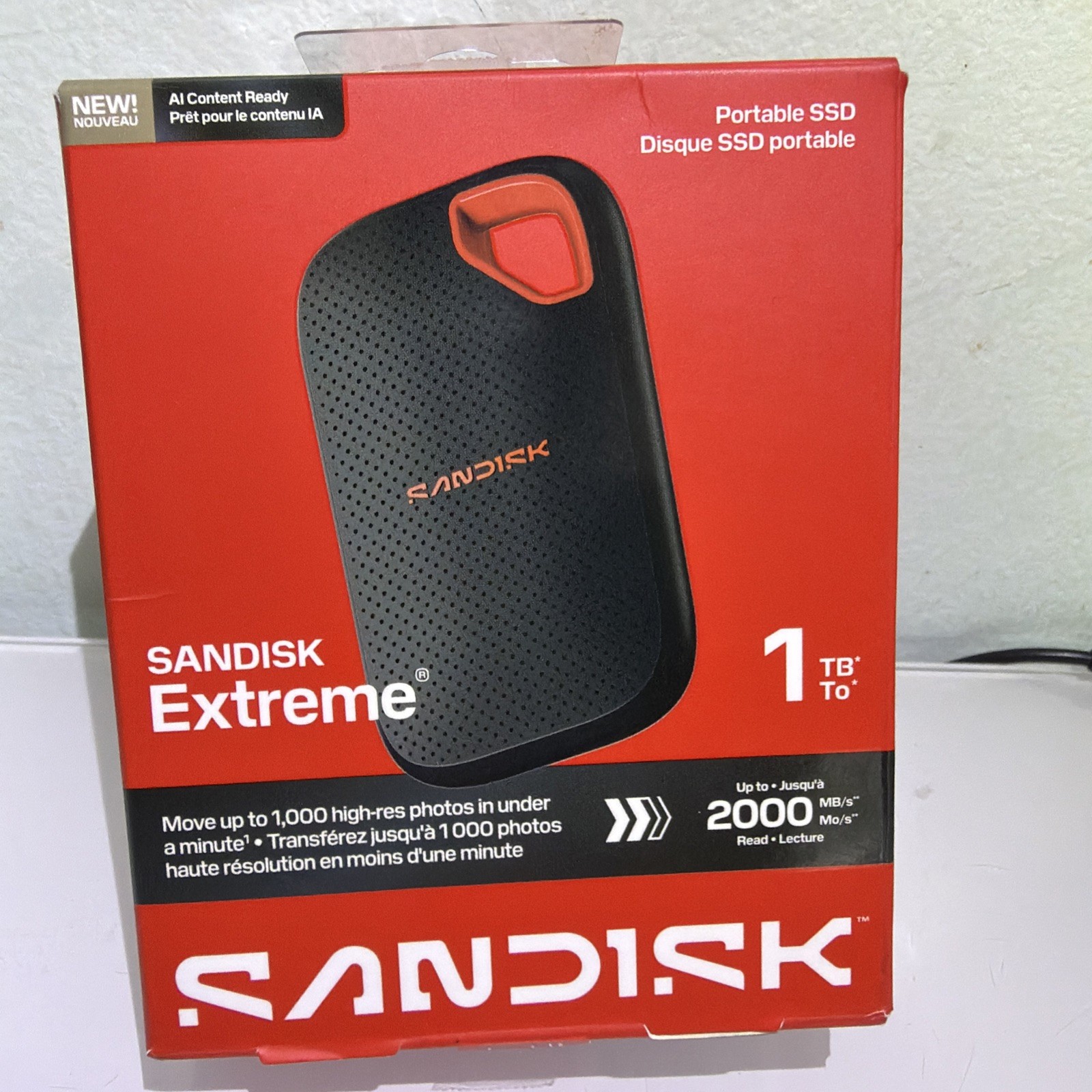 SANDISK - Extreme 1TB Portable SSD External USB , 2000MB/s SDSSDE70 - OPEN BOX