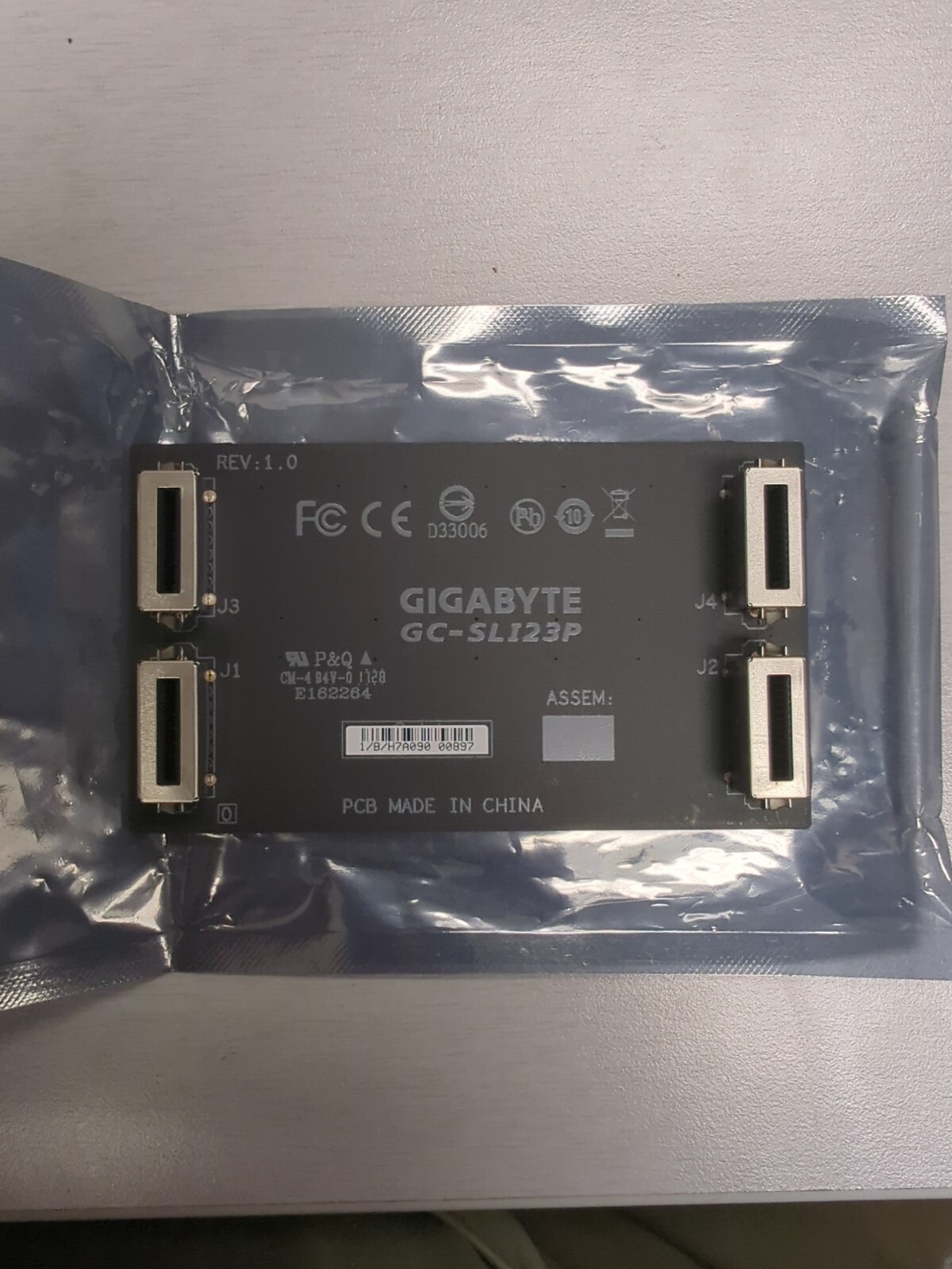 Gigabyte  nVidia Card SLI Bridge Board Connector GC-SLI23P 