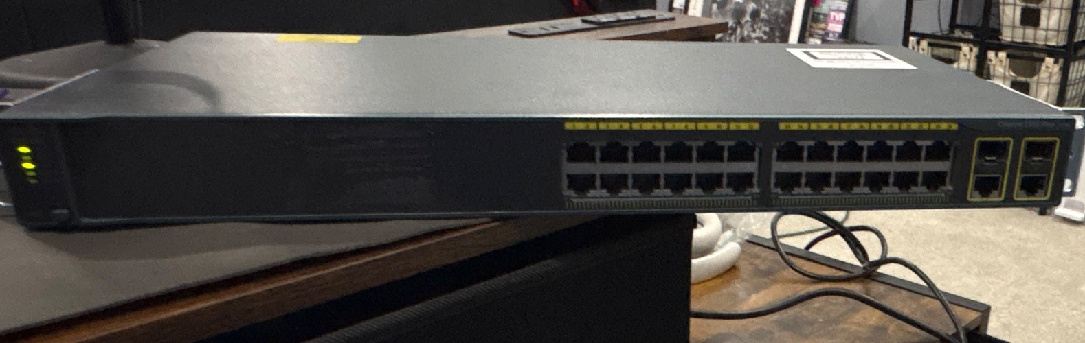 Cisco Catalyst 2960 Plus 24-Port Managed Gigabit Layer 2 Rack 1U RJ-45