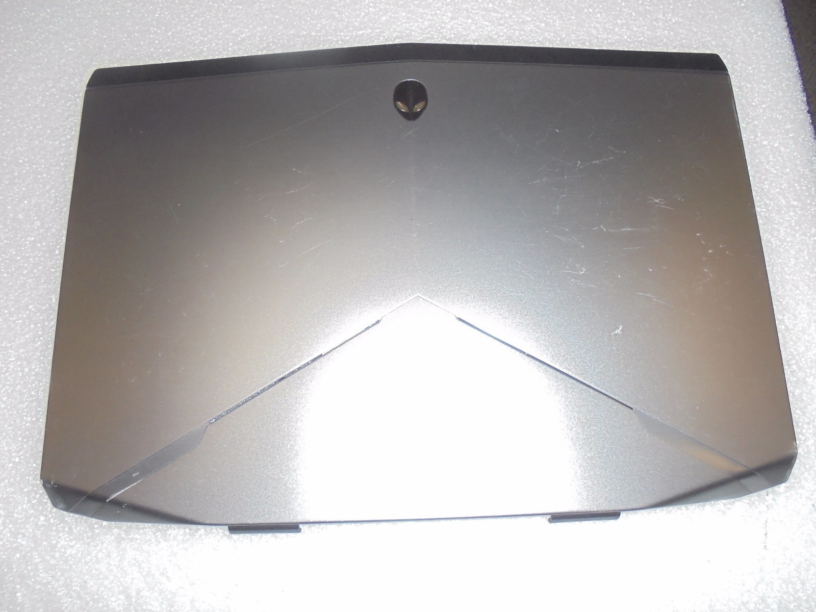 Dell Alienware M17X R5 LCD Back Cover Lid 17.3" Silver No Hinges -NIB02- WCGWC