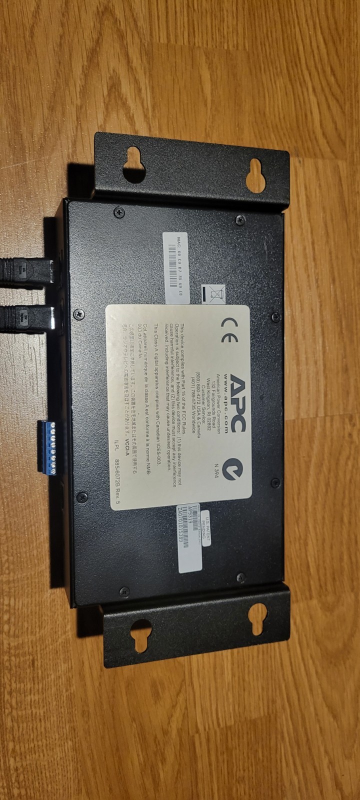 APC AP9319 Environmental Monitoring Unit w/ 2 Water Leak Sensors + AP9335T Temp