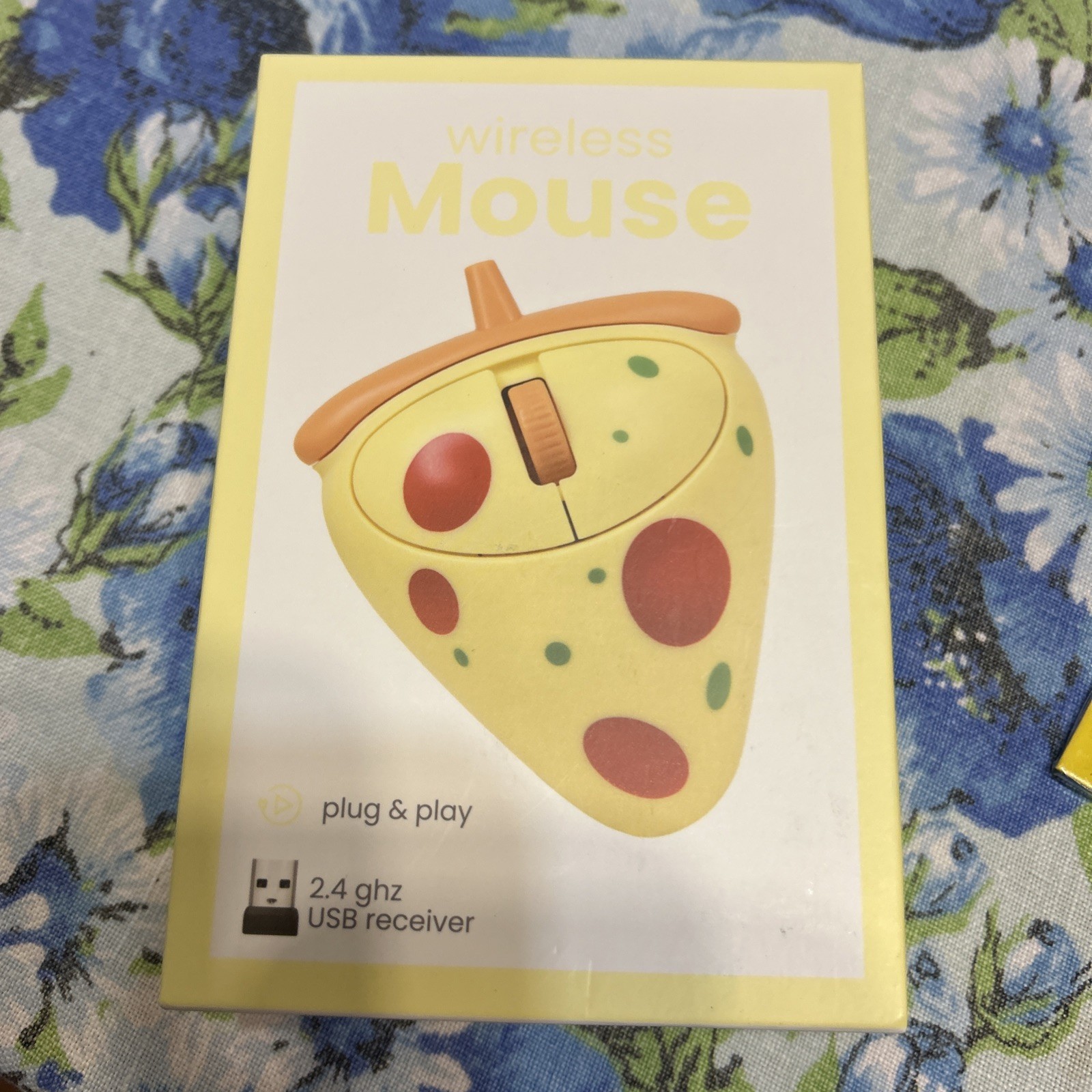 Vivitar  Wireless  Plug & Play 2.4 ghz USB Receiver Pizza Slice Computer Mouse