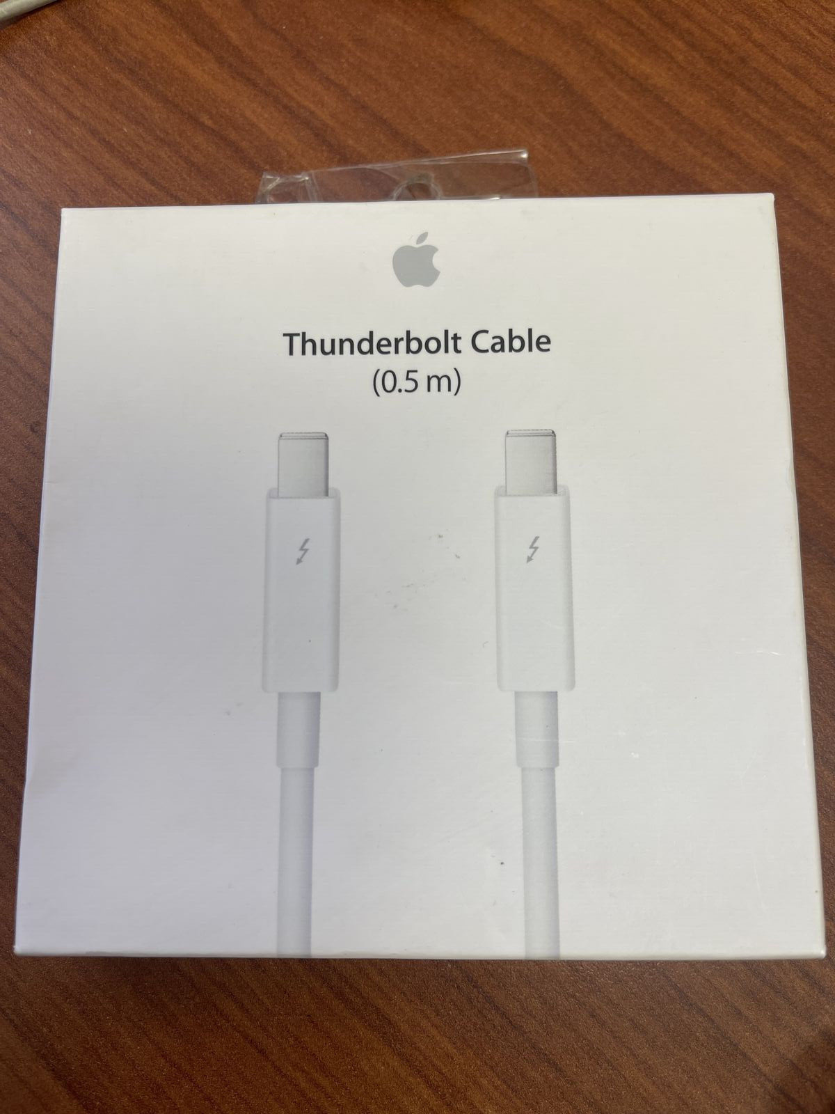New in box Genuine Apple 0.5m thunderbolt 3 cable MD862ZM/A