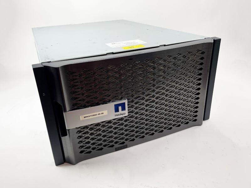 NetApp AFF8040 Dual Controller w/ Flash Bundle