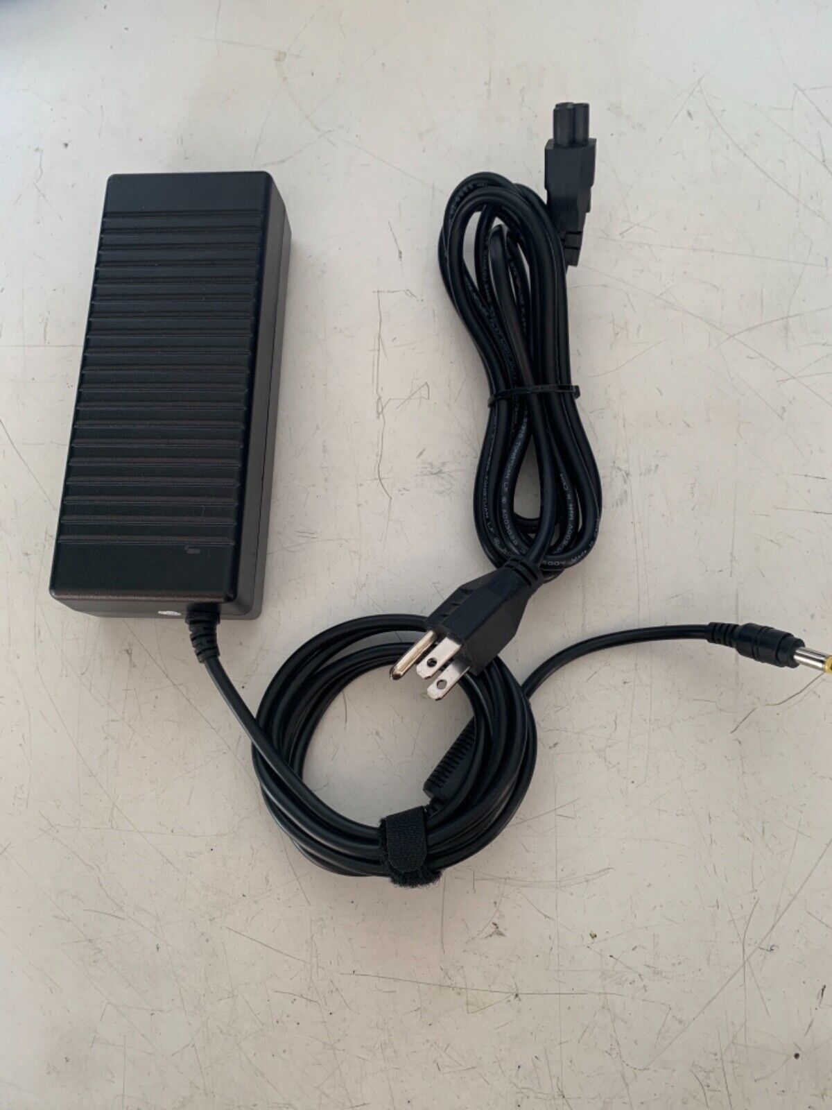 PWR+ P3 15.6V 7.05A  Power Adapter 
