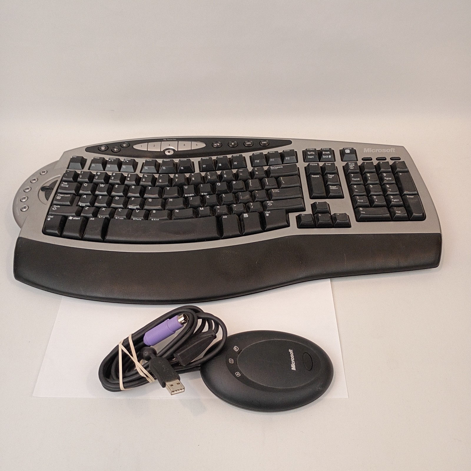Microsoft Wireless Comfort Keyboard 1.0A Model 1045 + Optical Desktop Receiver