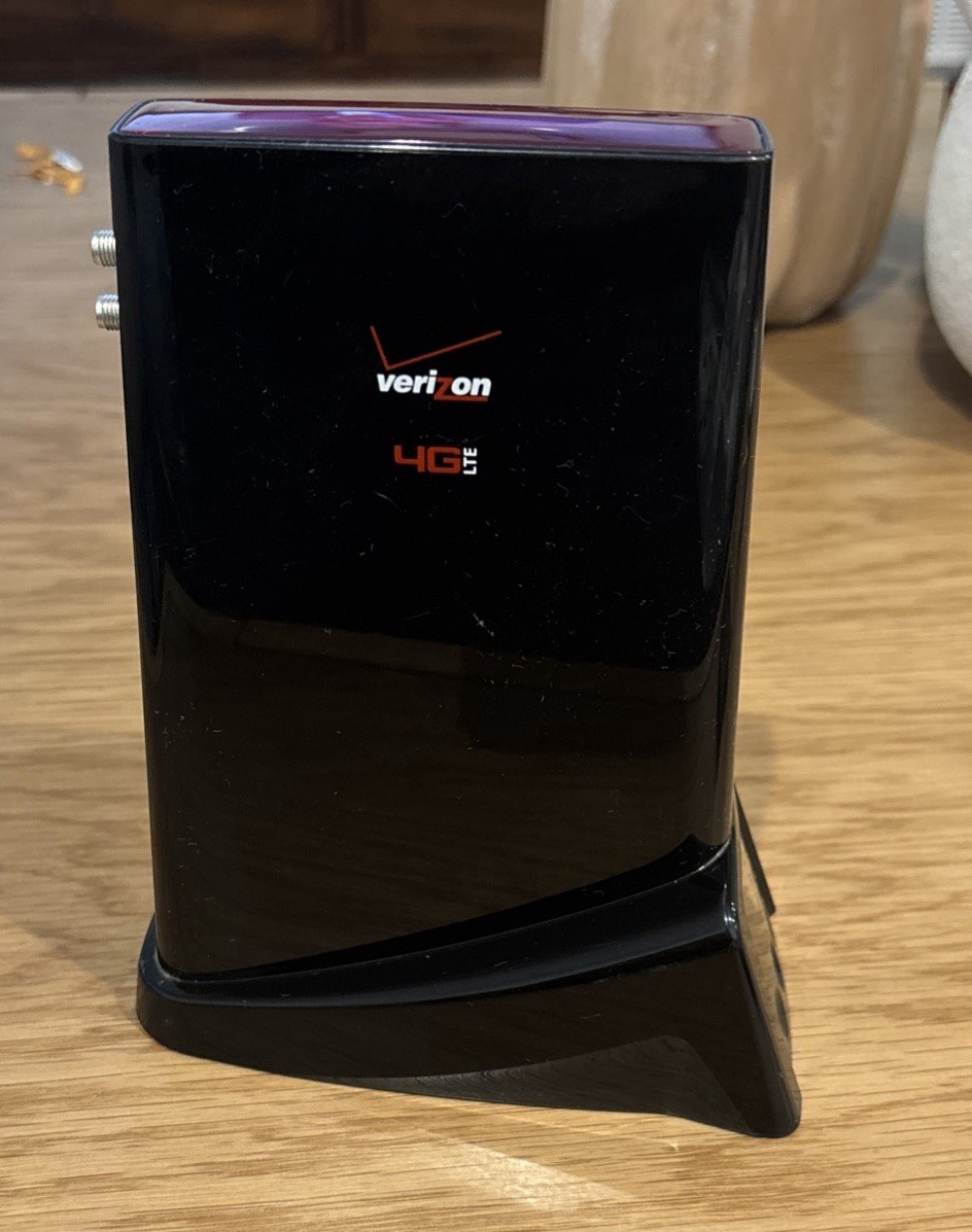 Verizon MiFi Home 4G LTE Broadband Router with Voice - Novatel T-1114