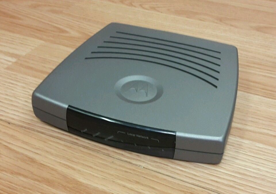 *Replacement* Motorola (WR850G) 54 Mbps 4-Port 10/100 Wireless G Router Only