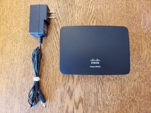 Cisco Linksys SE2500 5-Port Gigabit Ethernet Switch With Power Adapter