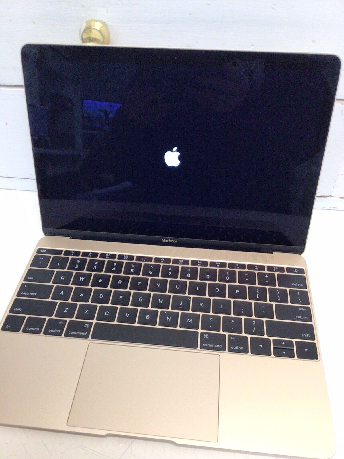 Apple A1534 MacBook Retina OS, M3 Please Read 