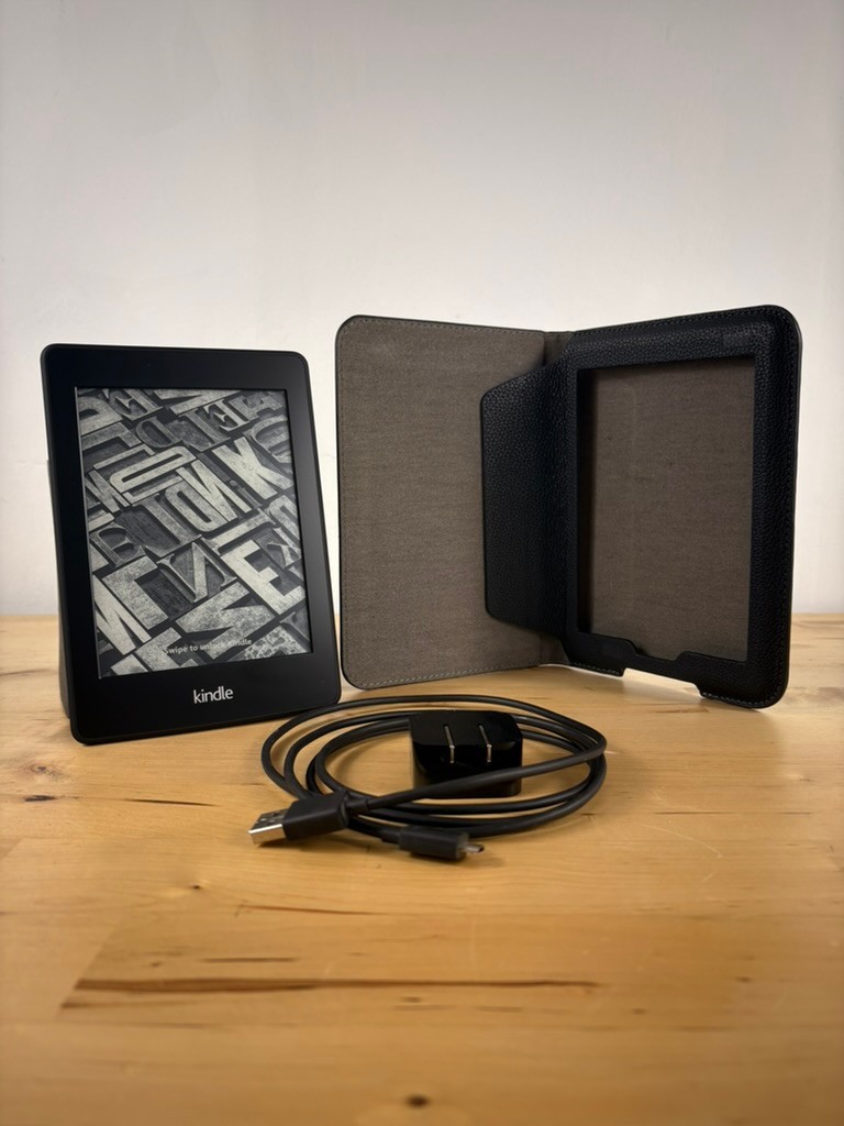 Amazon Kindle Paperwhite 6th Gen DP75SDI eReader Leather Case Charger Bundle