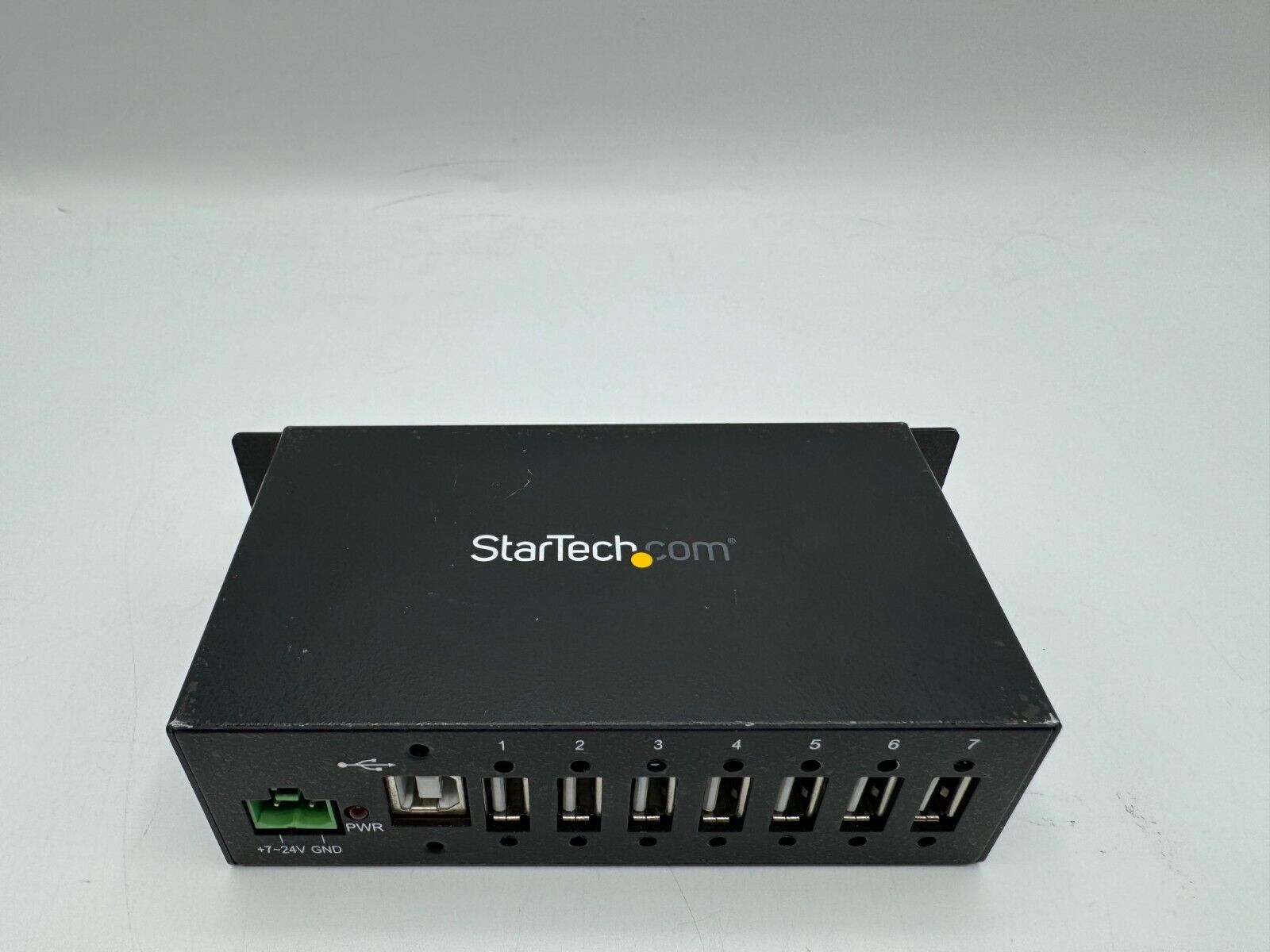 Startech ST7200USBM 7 Port USB 2.0 ESD/Surge Metal Industrial Hub