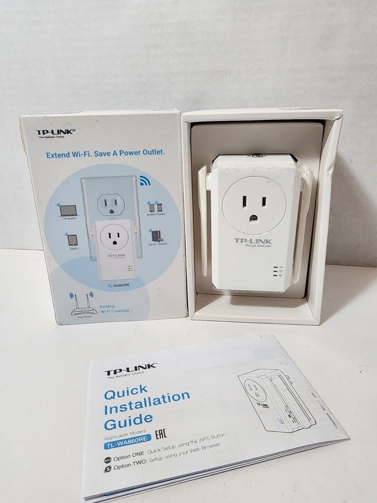 TP-LINK 300Mpbs Wi-Fi Range Extender Power Outlet Pass-though TL-WA860RE N300