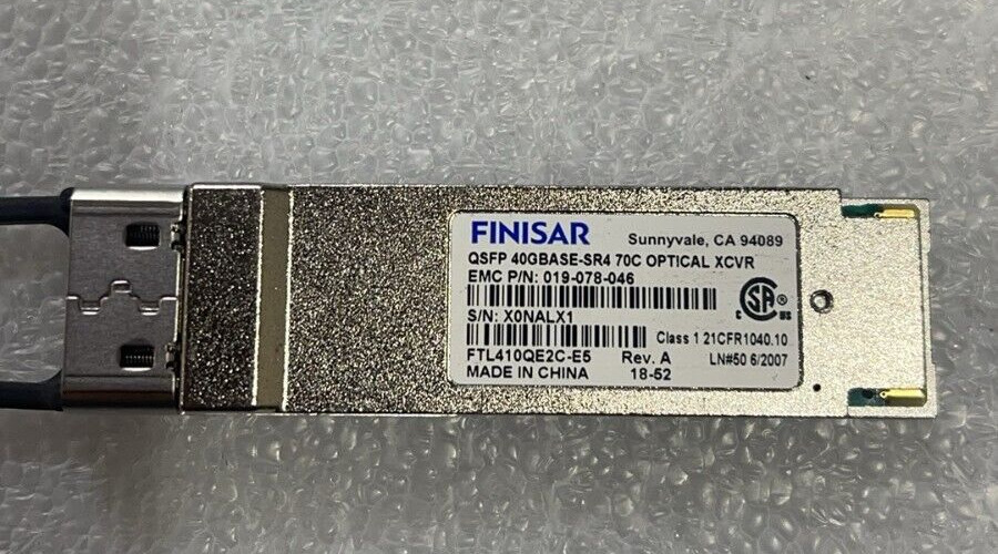 LOT OF 4 Finisar FTL410QE2C-E5 QSFP-40G-SR4 EMC 019-078-046 Optical Tranciever