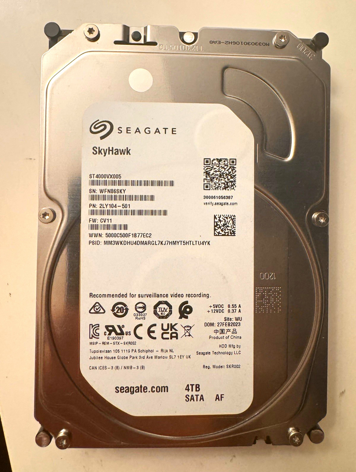 Seagate SkyHawk ST4000VX005 4TB SATA 3.5in HDD 5425RPM S.M.A.R.T. NCQ