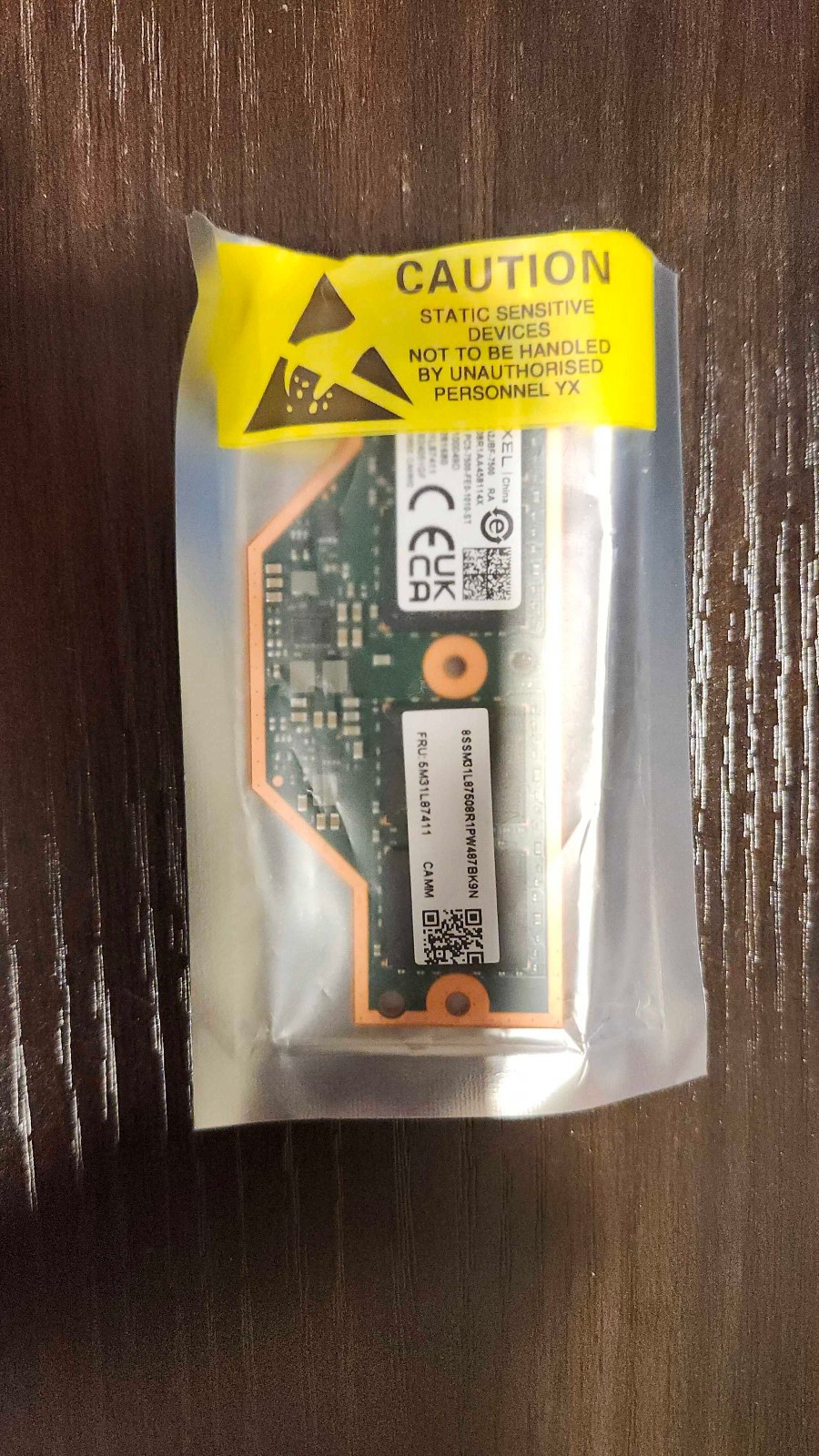 Lenovo Memory RAMAXEL 16GB 1D2Rx16 PC5-7500 LPDDR5X LPCAMM2 FRU: 5M31L87411