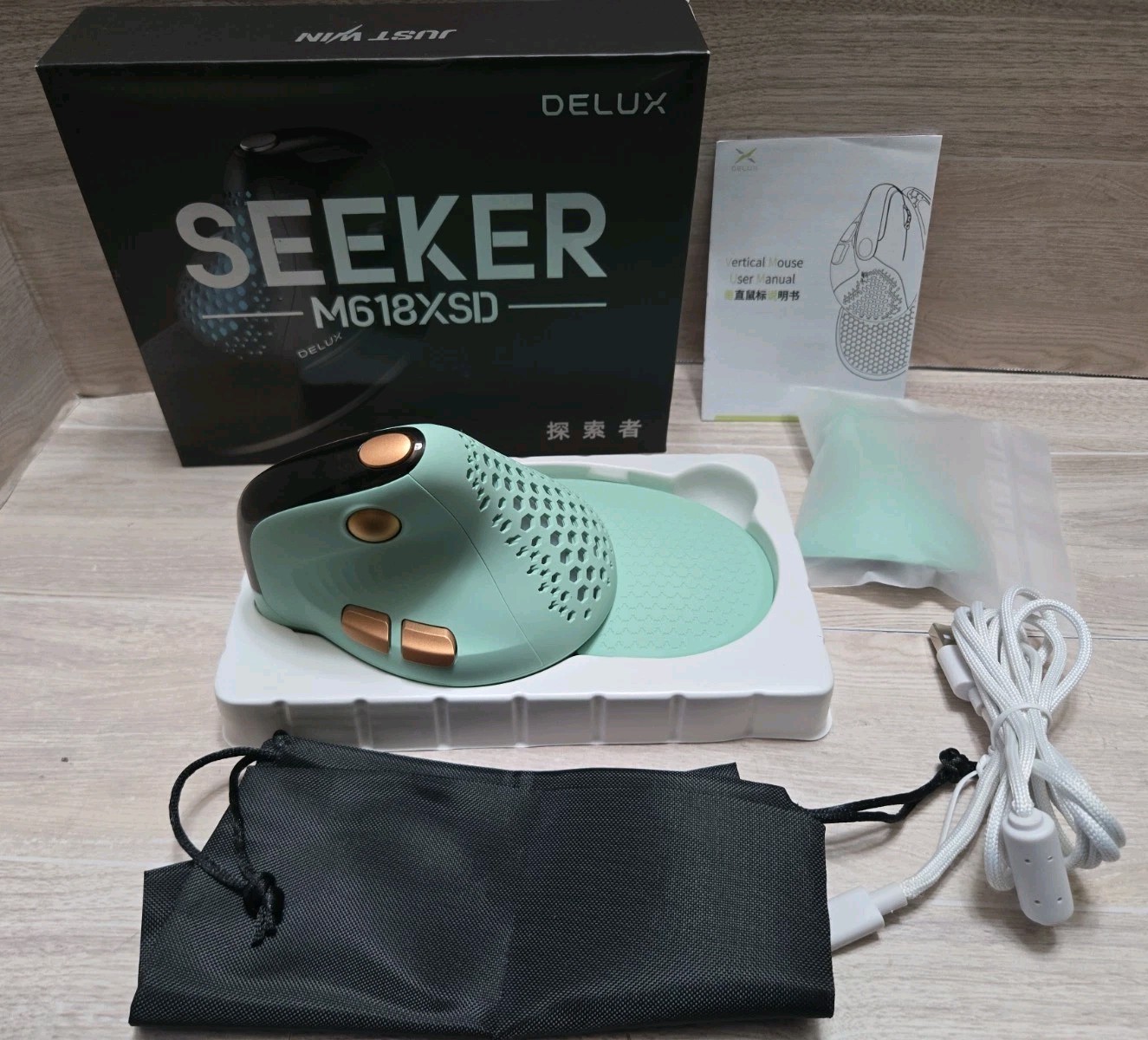DELUX Seeker Wireless Ergonomic Vertical Mouse with OLED Screen model M618XSD
