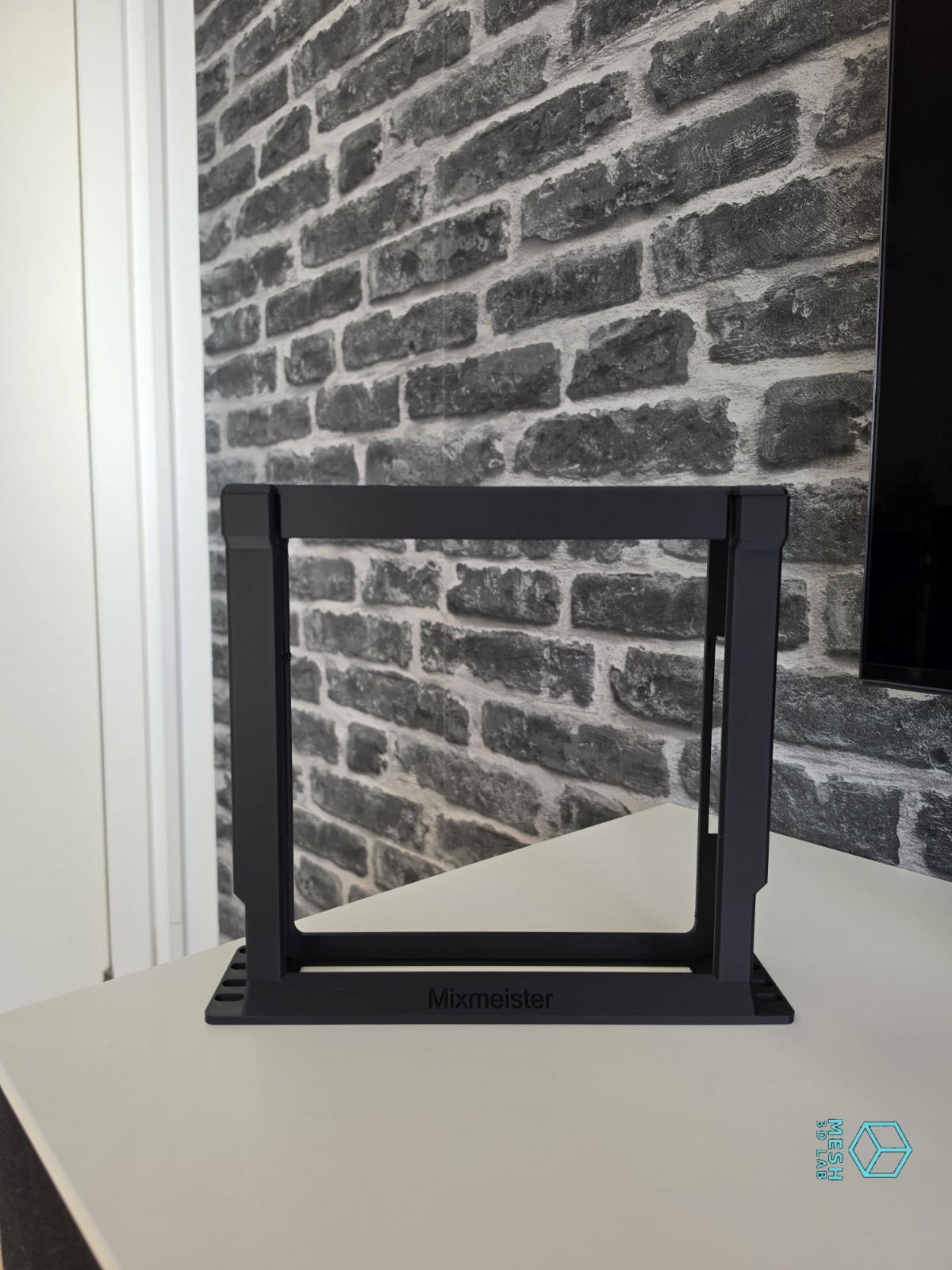 Ubiquiti UniFi Video Recorder Instant 10 Inch Rack Mount Black