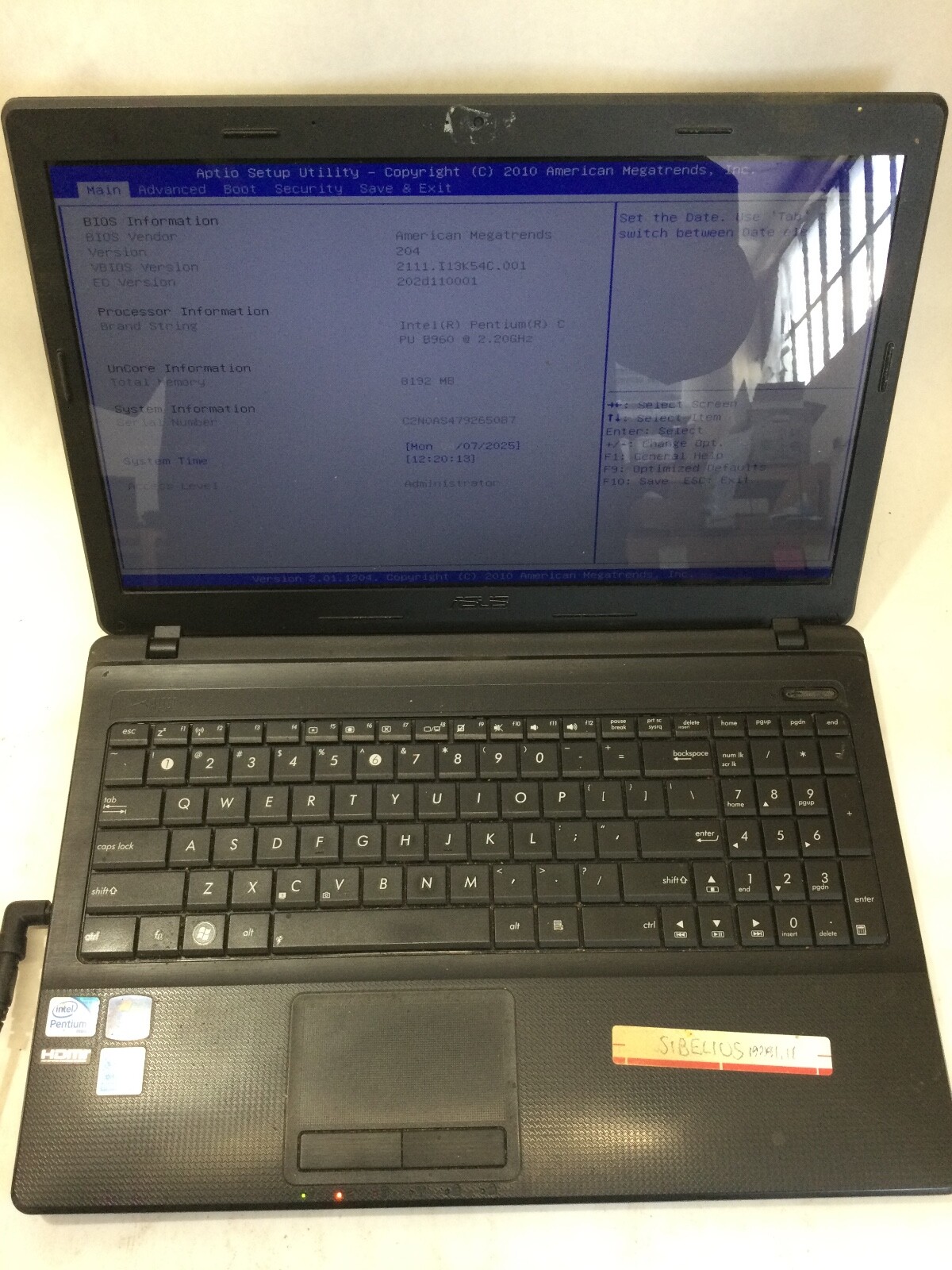 ASUS NOTEBOOK X54C - INTEL PENTIUM B960 - NO RAM - BOOTS TO BIOS - READ DESC- BB