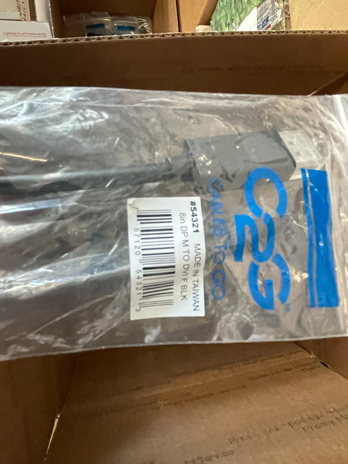 BRAND NEW, LOT OF 100,  C2G,  DISPLAY PORT TO DVI ADAPTER CABLE, part # 54321