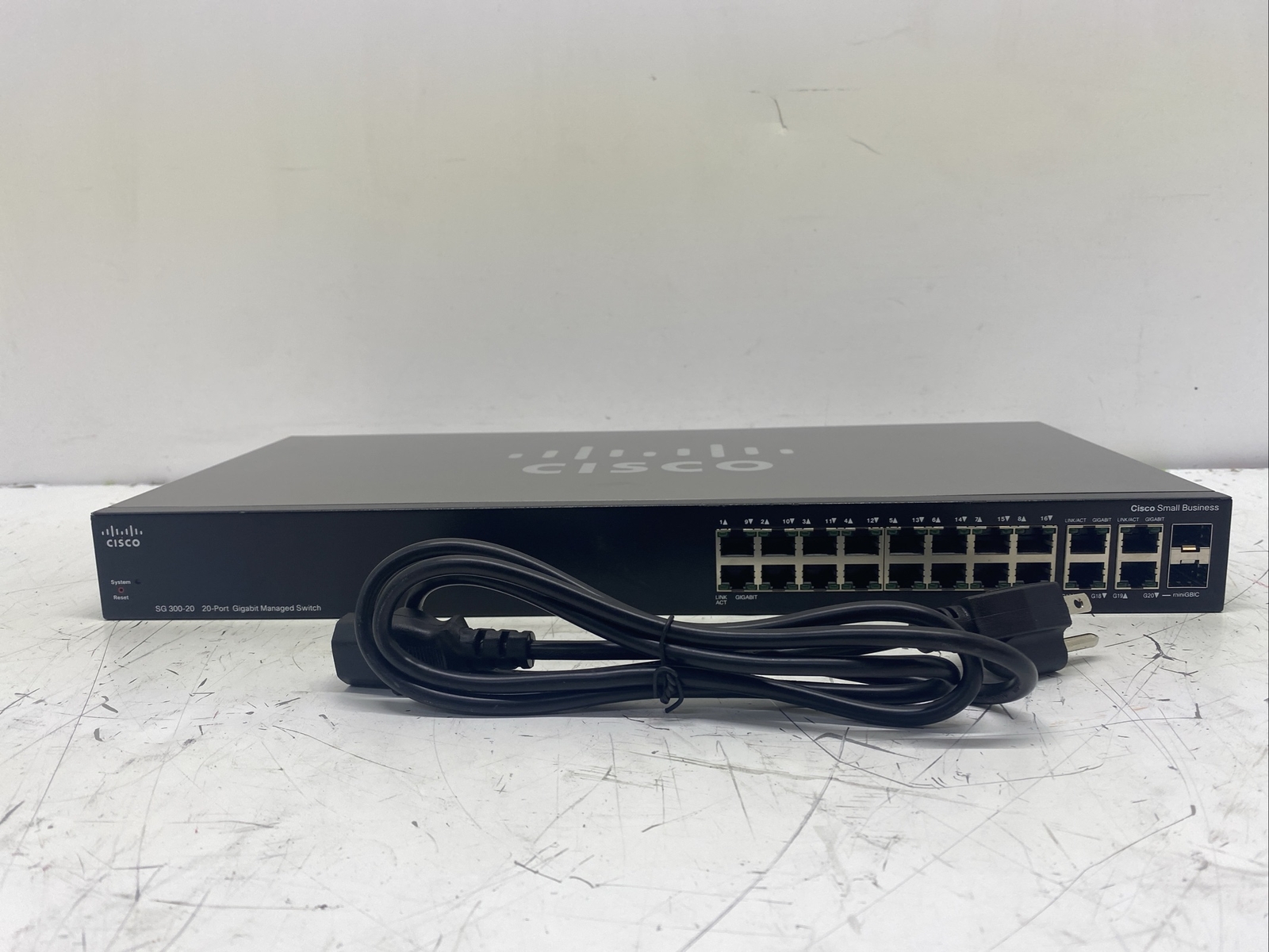 Cisco SG300-20 | 20-Port Gigabit Managed Switch w/ Power Cord SRW2016-K9 V01