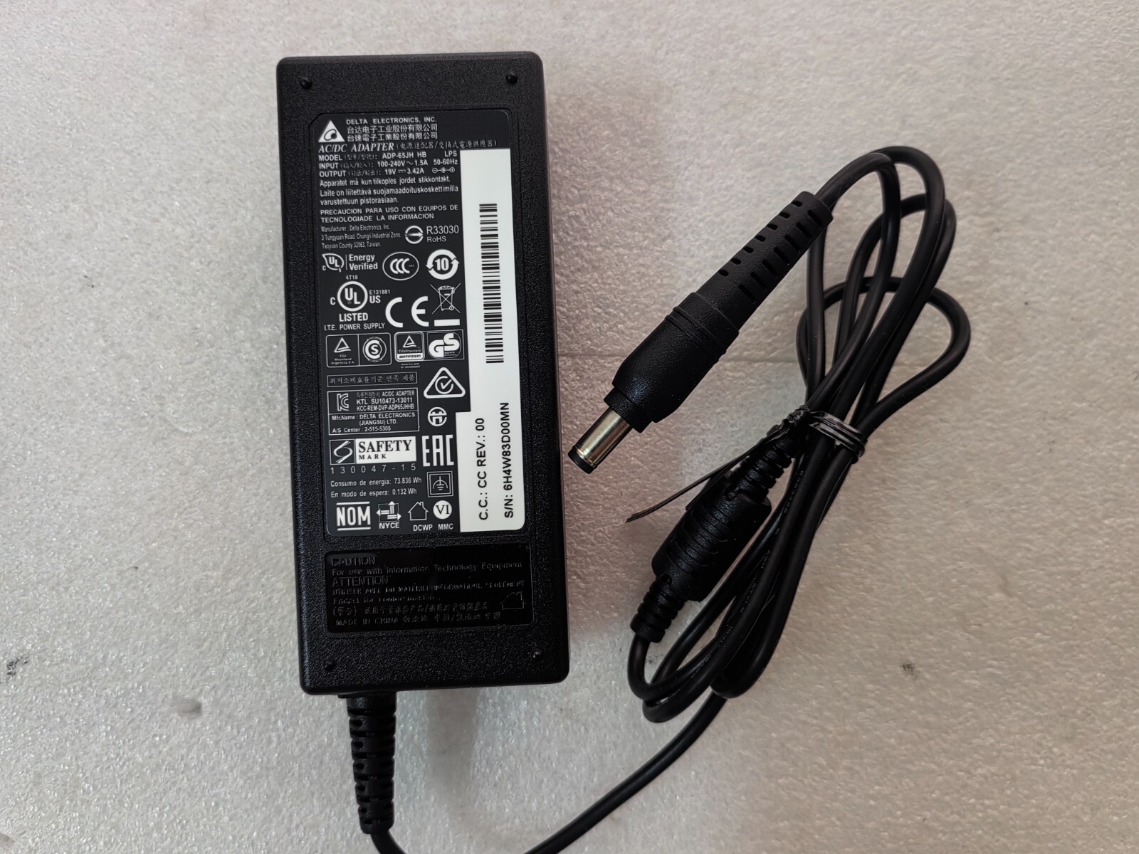 NEW Genuine Delta 19V 3.42A 65W ADP-65JH HB for Clevo W76C W761C Slim AC Adapter