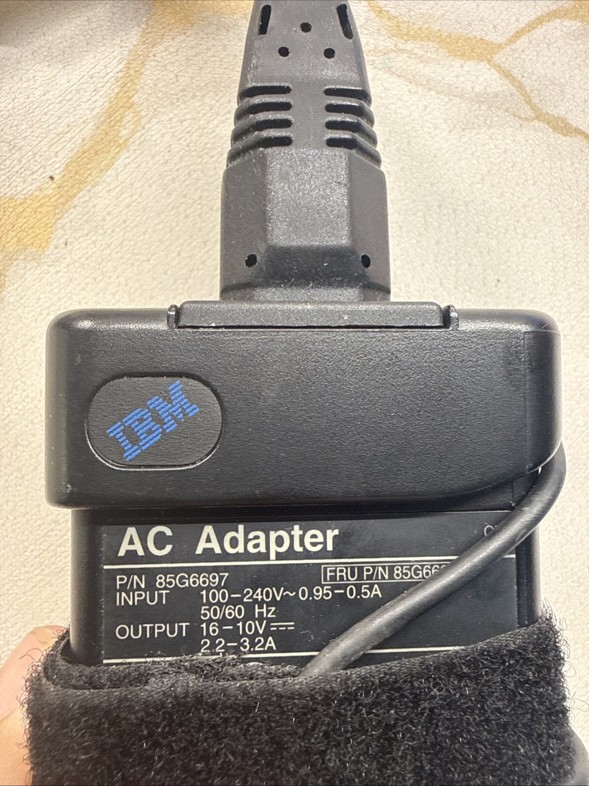 Genuine IBM ThinkPad Laptop Charger AC Adapter  Output 2.2-3.2A Untested