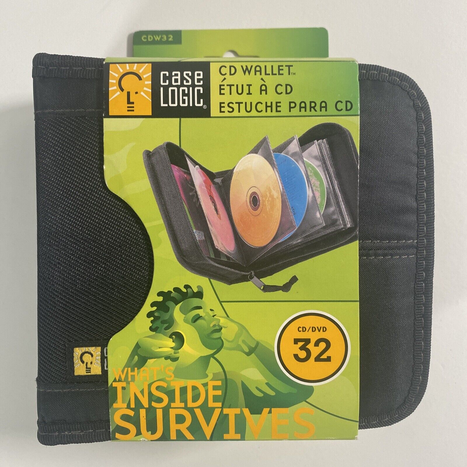 Case Logic CDW-32 CD Wallet-Holds 32 Discs or 16 With Notes - Nylon (Black) New