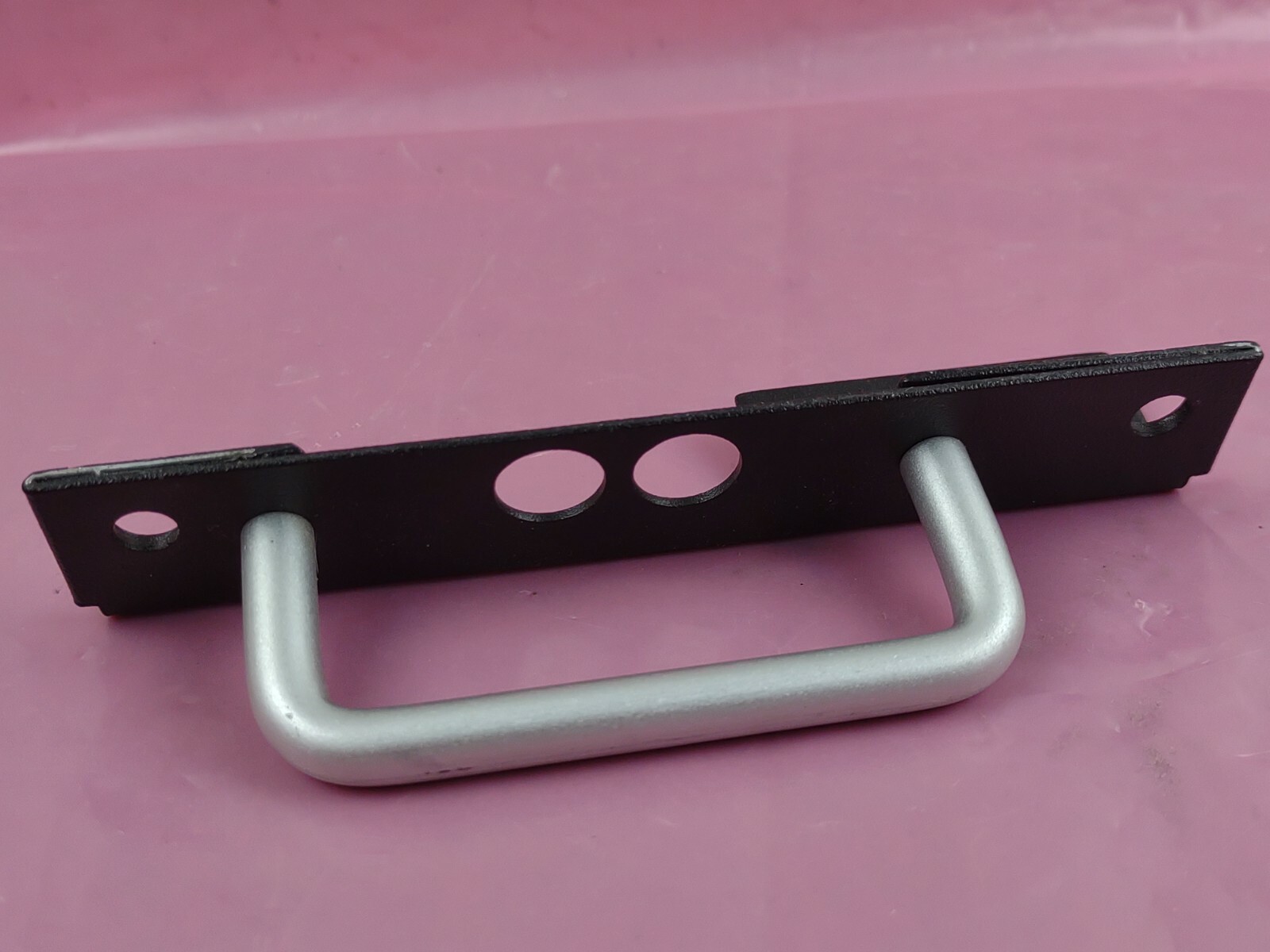 HP / Compaq Handle On Metal Piece. P/n 364300-001 / 364301-001