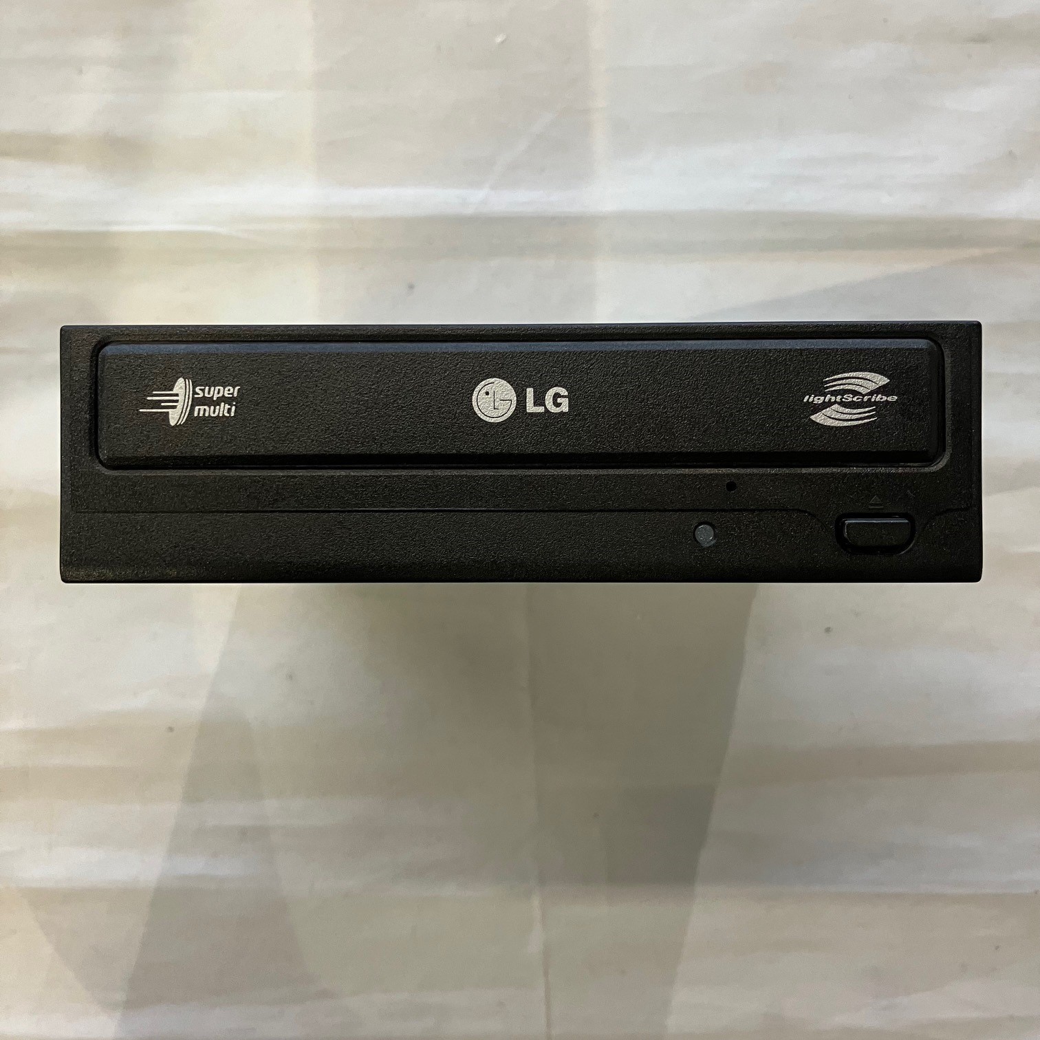 LG Super Multi DVD Rewriter with Lightscribe GH22LS50