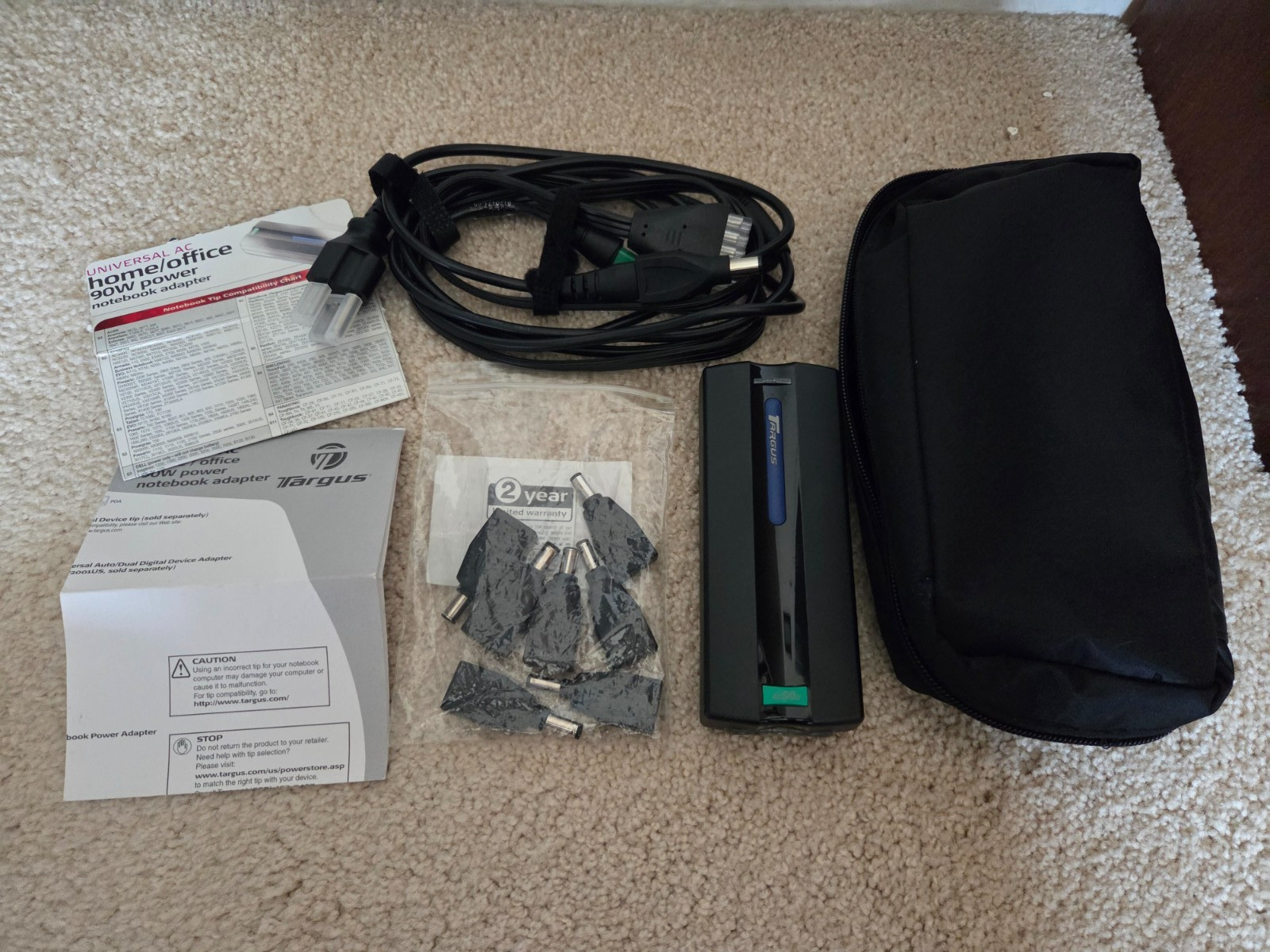 TARGUS APA01 UNIVERSAL 90W AC POWER ADAPTER LAPTOP NOTEBOOK CHARGER TIPS