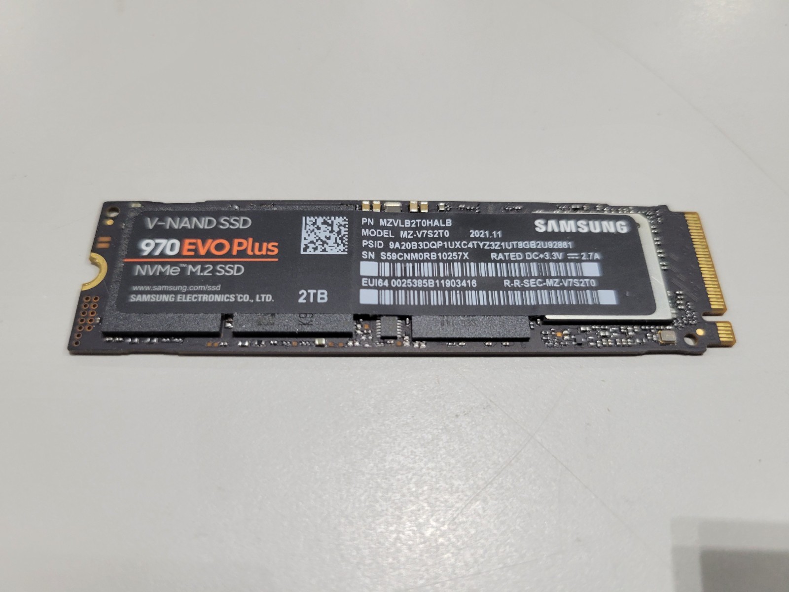 Samsung SSD 970 EVO Plus 2TB M.2 NVME Internal Storage (Read)
