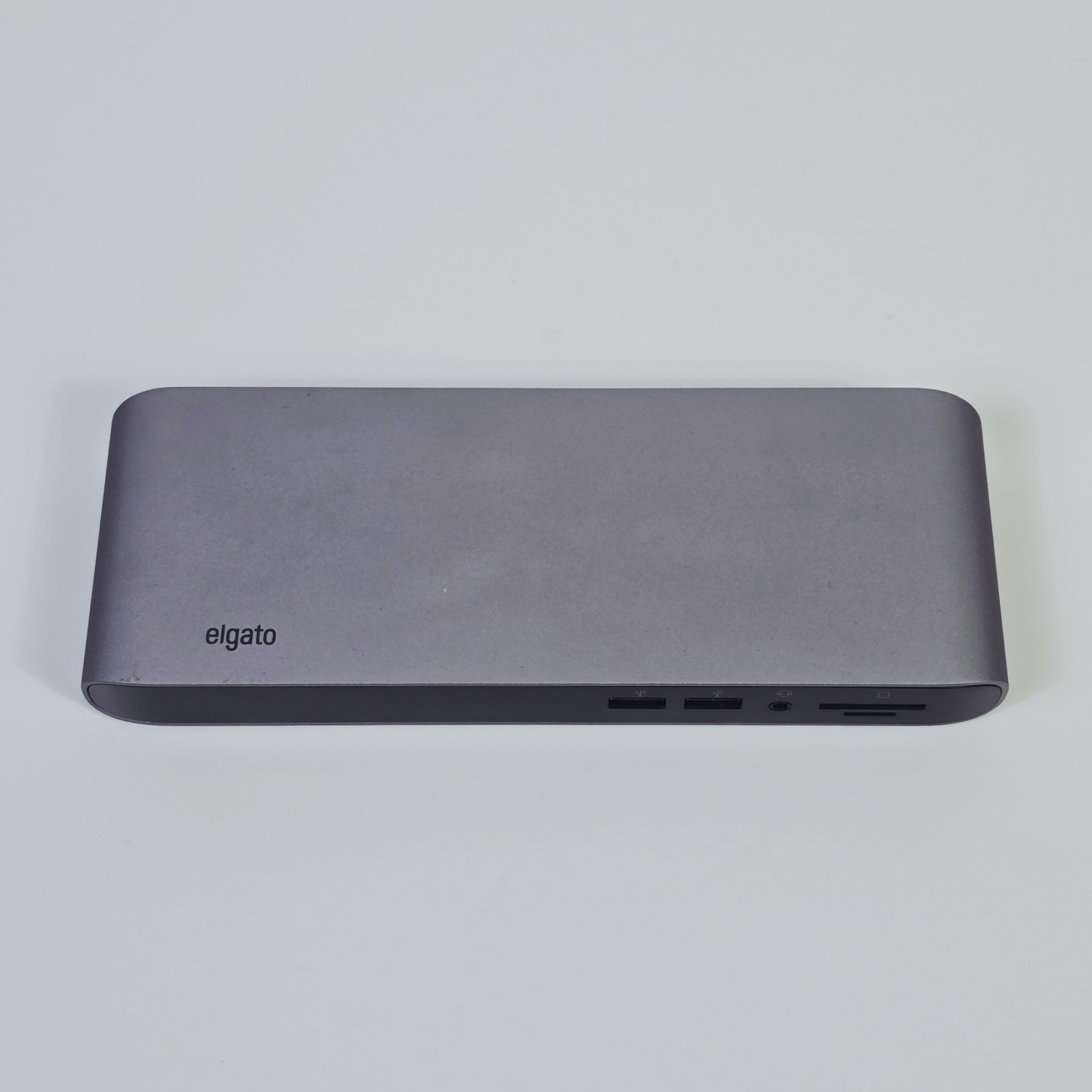 Elgato Thunderbolt 3 Pro Docking Station Model 20DAC9902 Space Gray (Dock Only)