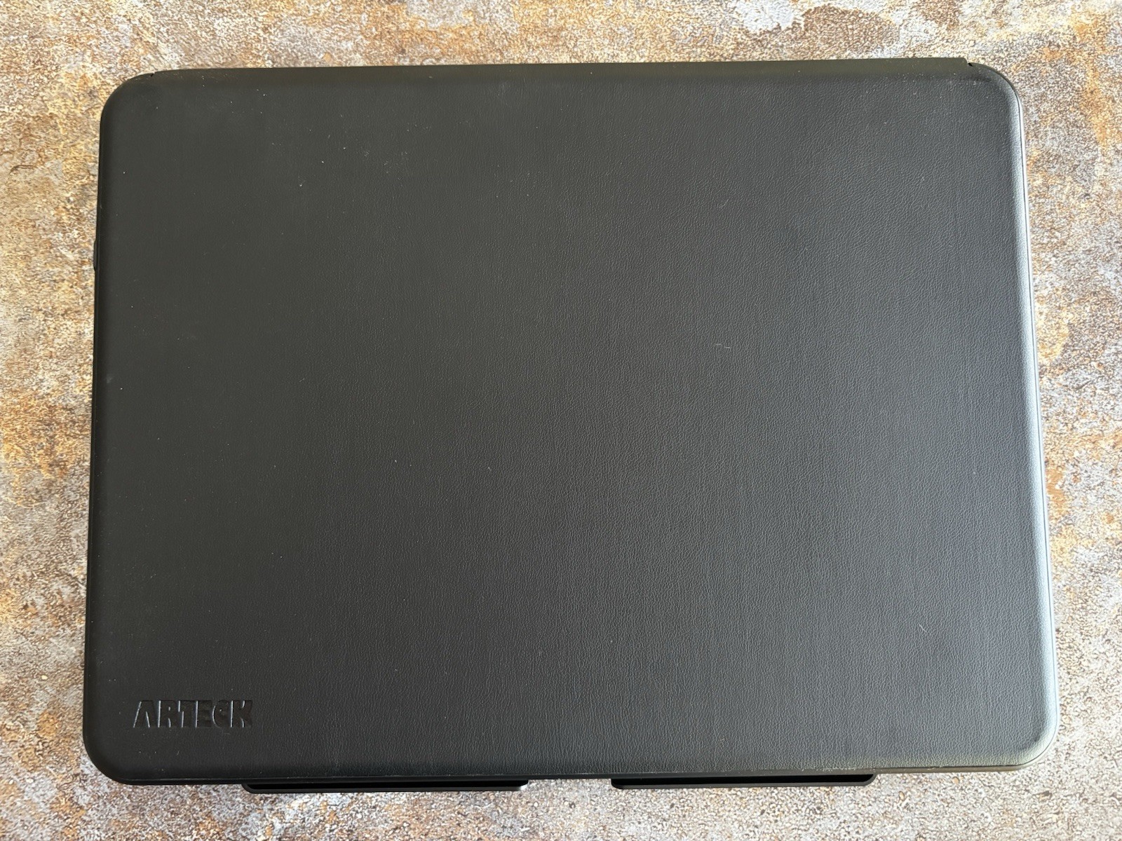 Arteck Case And Bluetooth Keyboard For iPad Air 11” HB-219 Bluetooth *See Photos