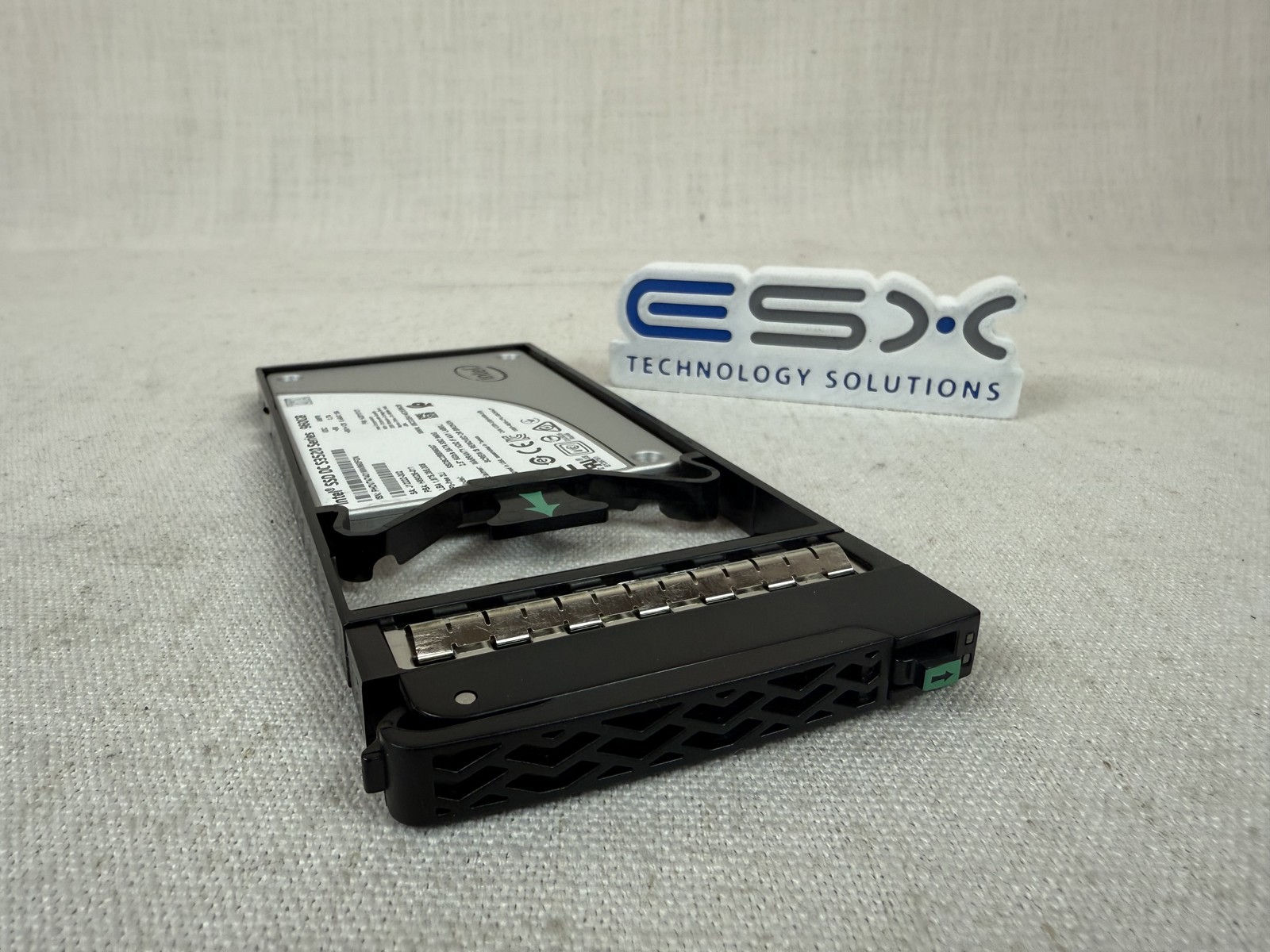 Nimble 960GB 6Gb/s 2.5" SATA SSD ES3 Series Caddy SP3-SSD-960 Q8F86B