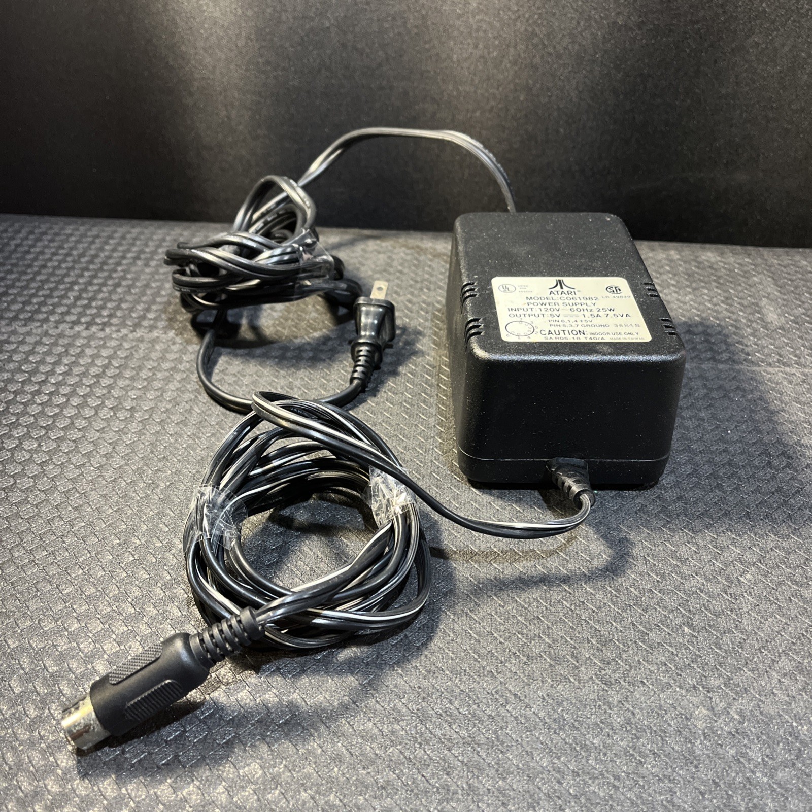 1980’s ATARI POWER SUPPLY C061982 / tested & working