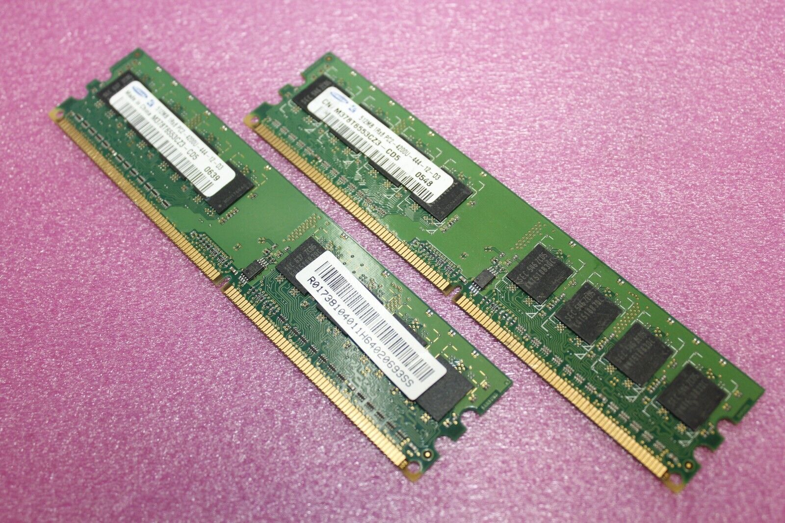 Samsung 1GB 2X512MB 1Rx8 PC2-4200U DDR2  Desktop Memory Ram M378T6553CZ3-CD5