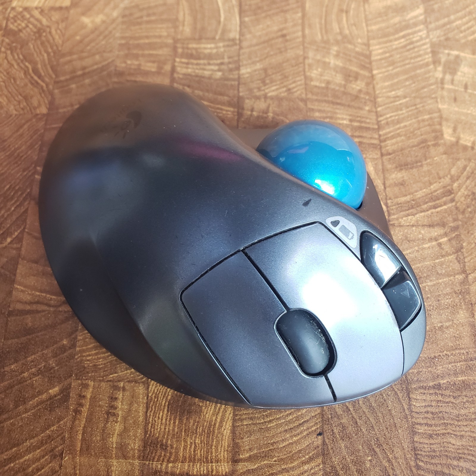 Logitech M570 Wireless Ergonomic Trackball Computer Mouse & Dongle Tested