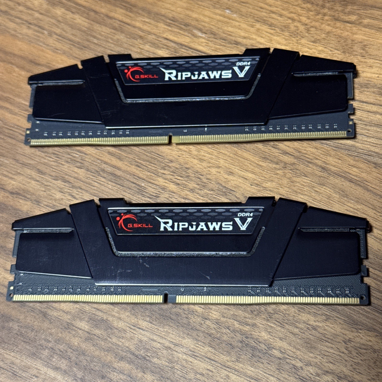G.Skill Ripjaws Pair V 8GB DDR4-2666 PC4-21300 CL15 Desktop RAM F4-2666C15S-8GVK