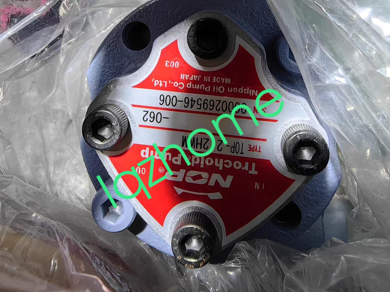 1PCS NOP TOP-212HWM oil pump  new via FedEx or DHL